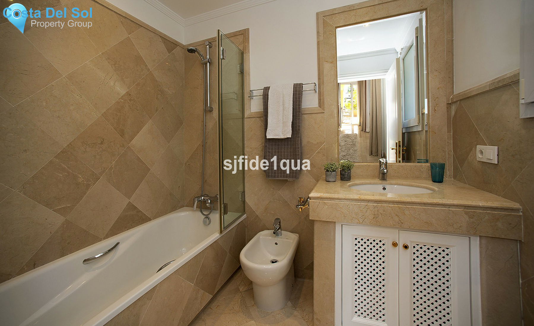 Ground Floor Apartment in Nueva Andalucía-1499741
