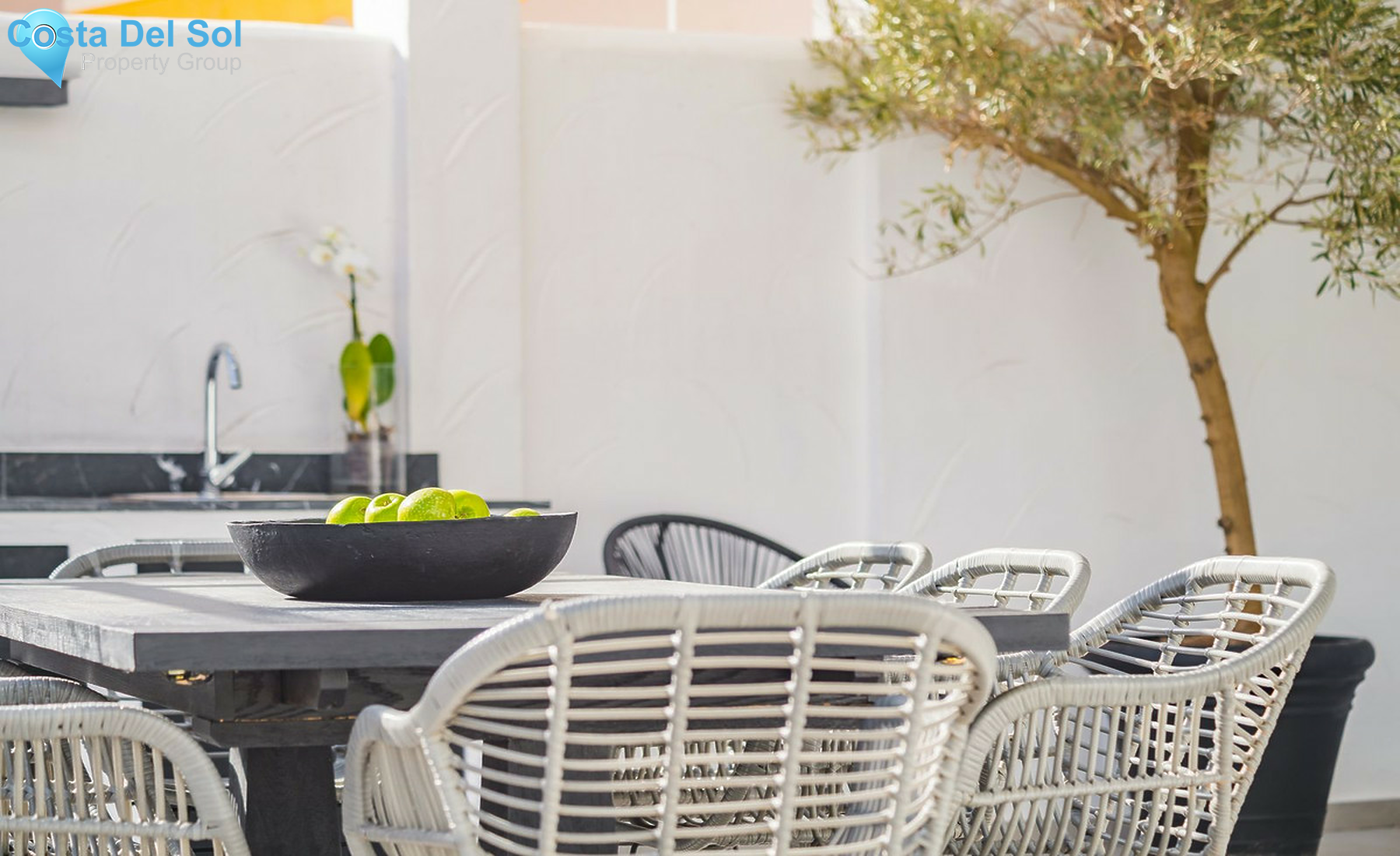 Ground Floor Apartment in Nueva Andalucía-1502854