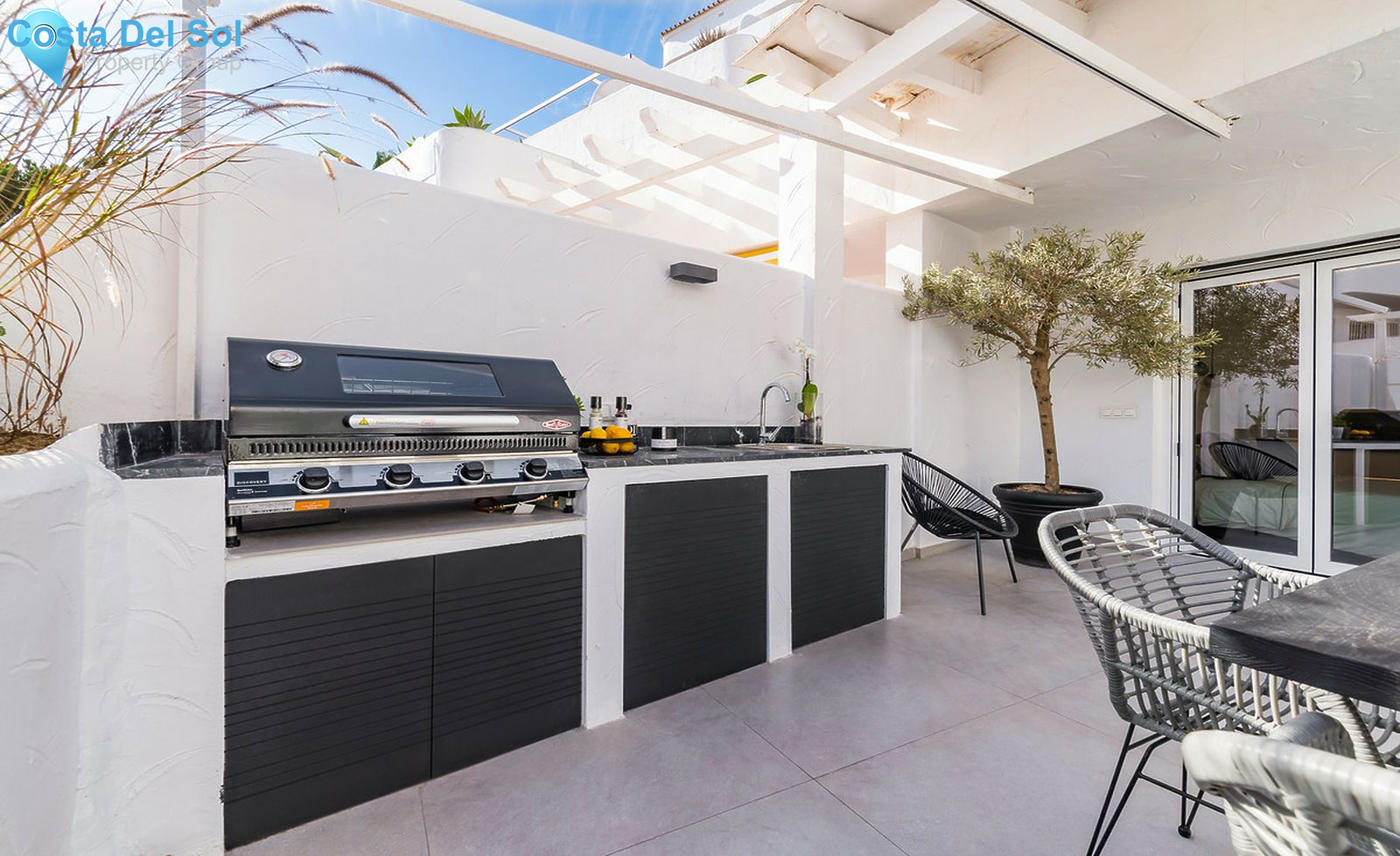 Ground Floor Apartment in Nueva Andalucía-1502855
