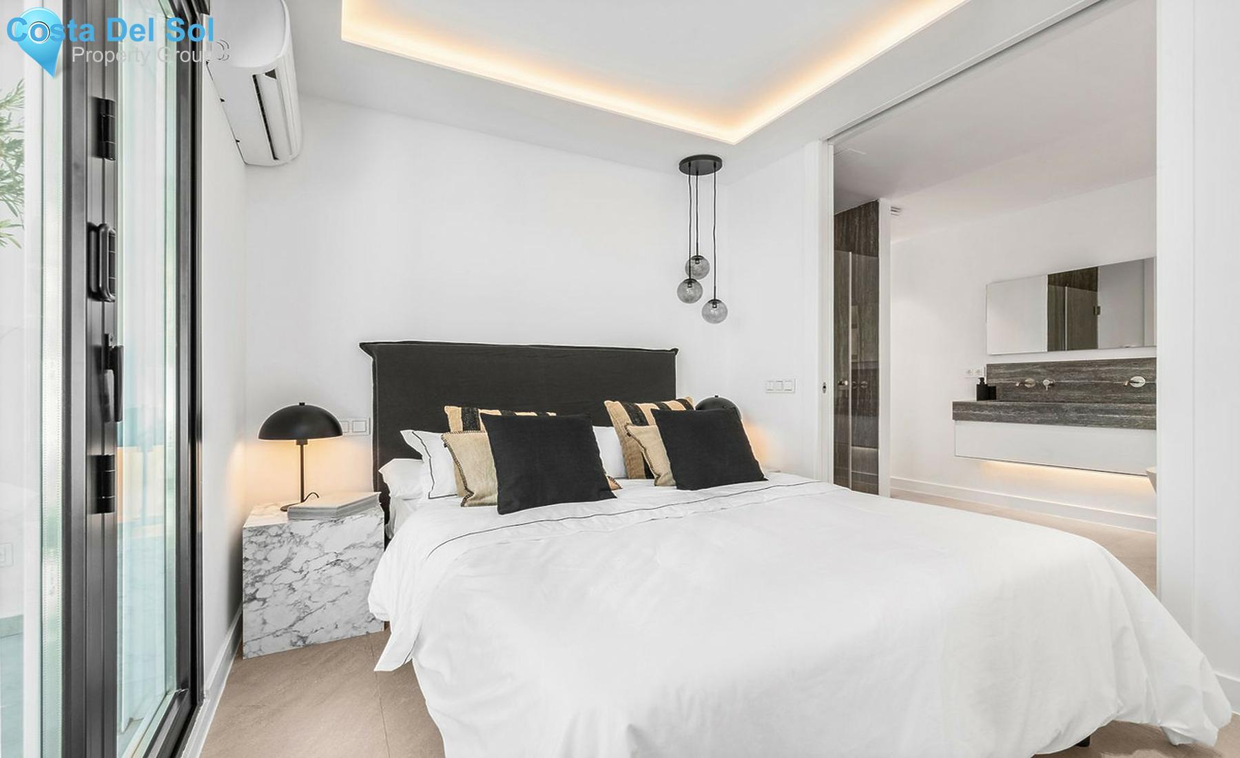 Ground Floor Apartment in Nueva Andalucía-1502859