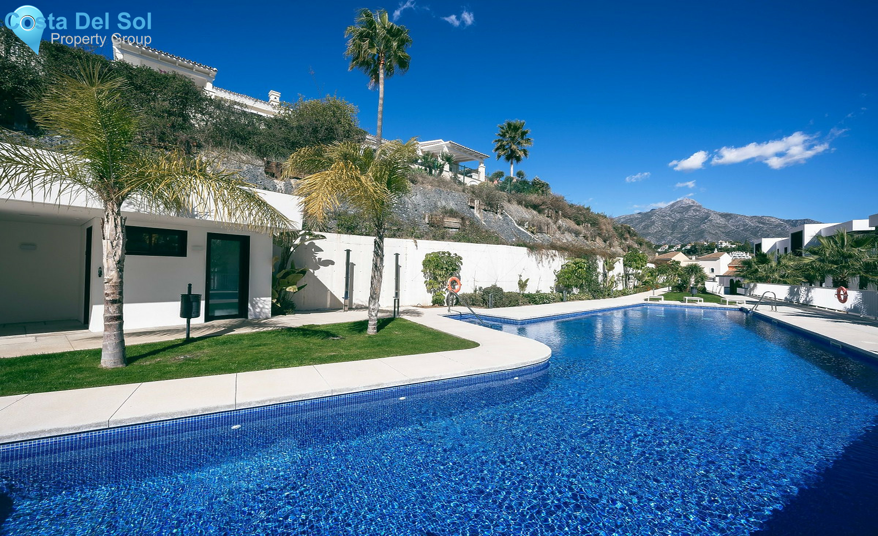 Ground Floor Apartment in Nueva Andalucía-1507490