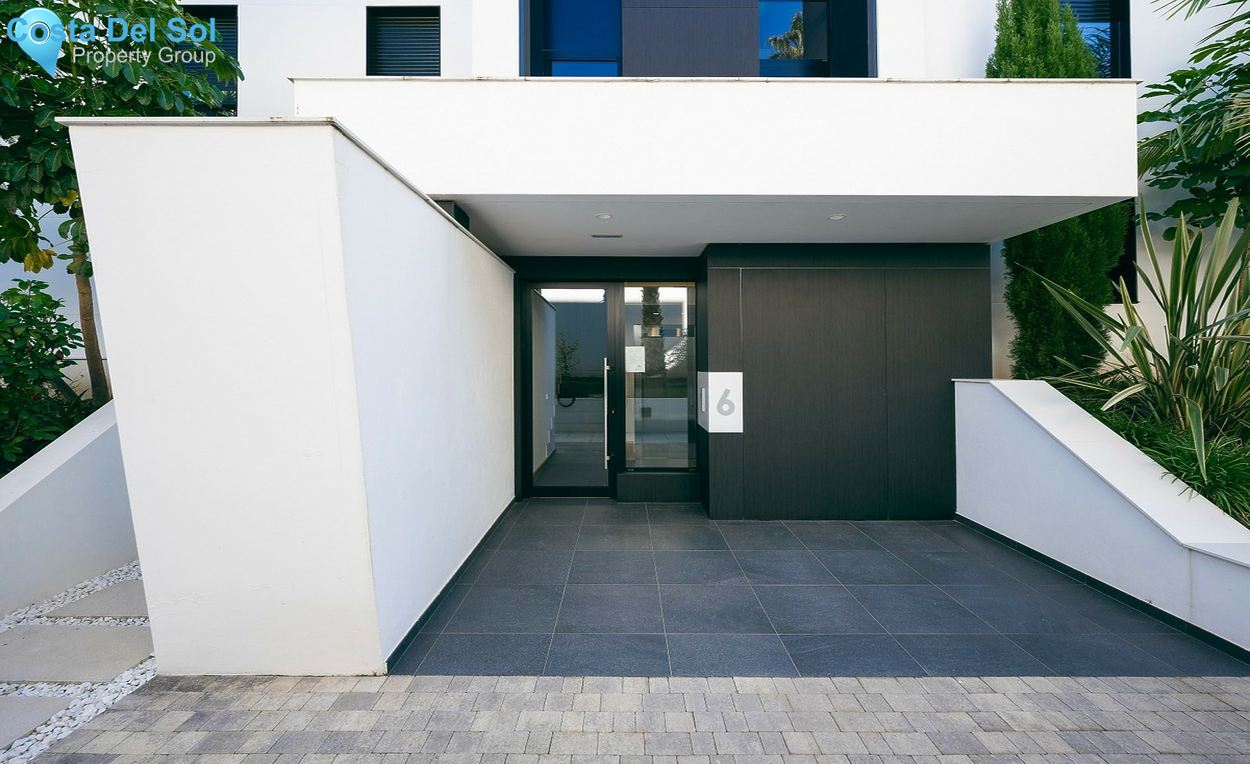 Ground Floor Apartment in Nueva Andalucía-1507508