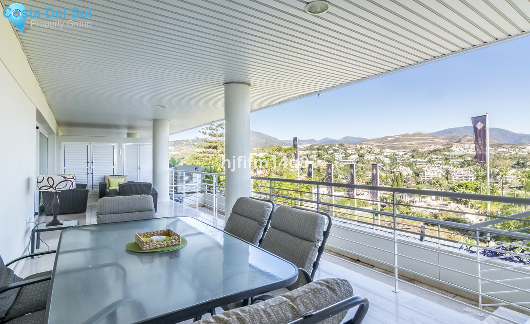 Ground Floor Apartment in Nueva Andalucía-1509707