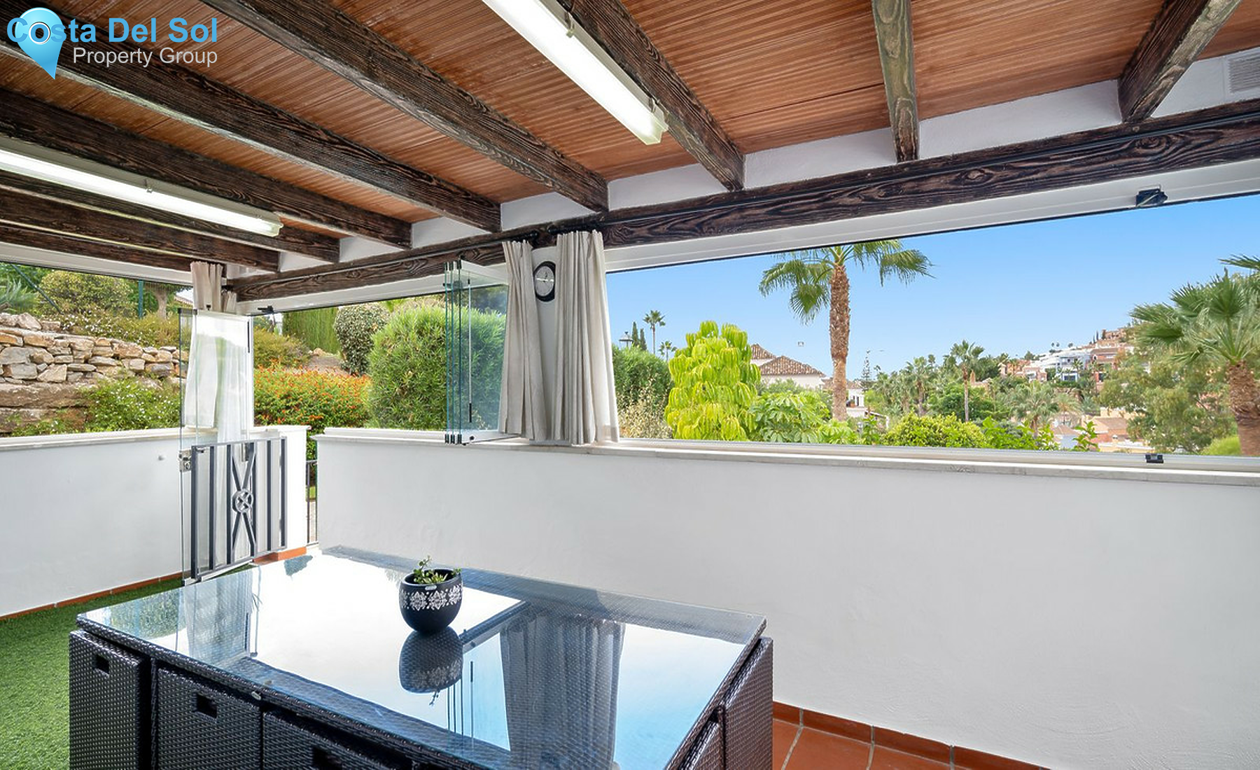 Ground Floor Apartment in Nueva Andalucía-1510977