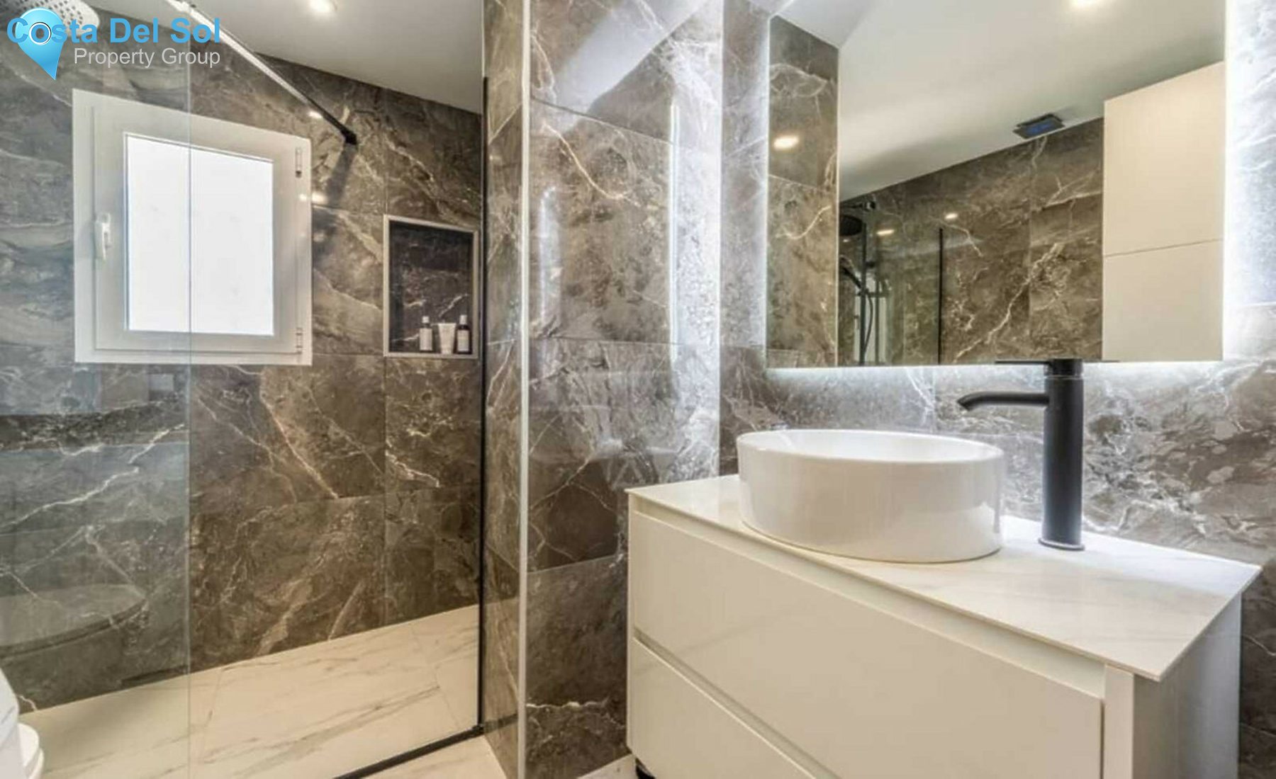 Ground Floor Apartment in Nueva Andalucía-1529600