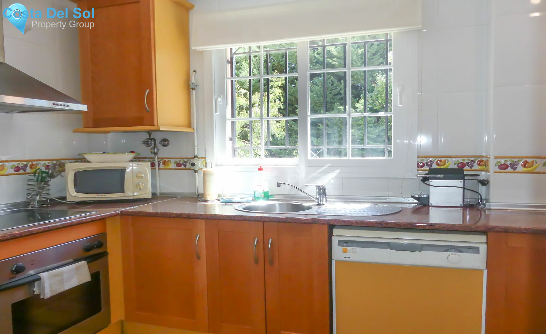 Ground Floor Apartment in Nueva Andalucía-1129561
