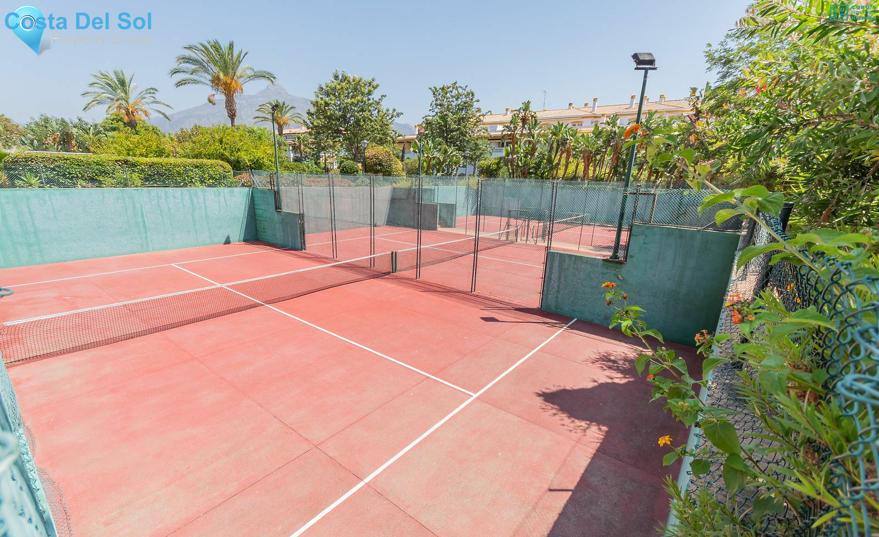Ground Floor Apartment in Nueva Andalucía-1393716