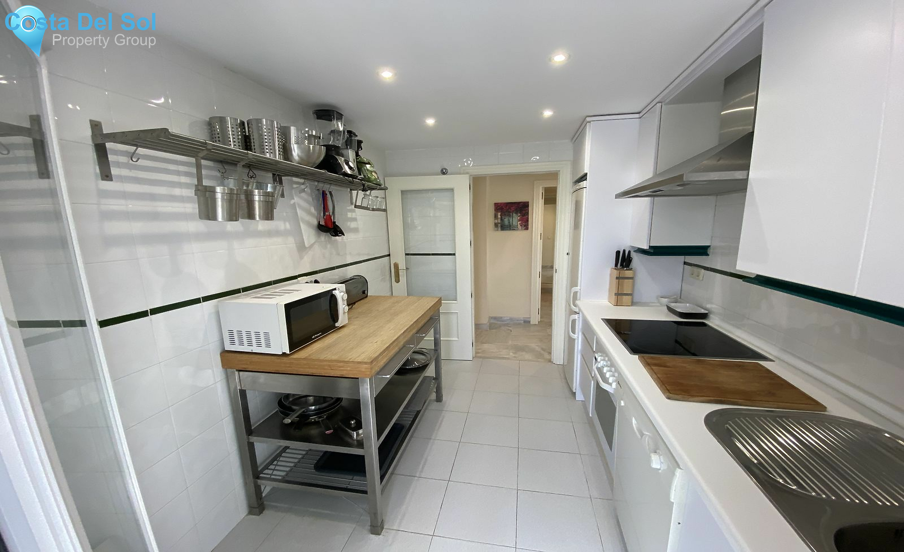 Ground Floor Apartment in Nueva Andalucía-1393706