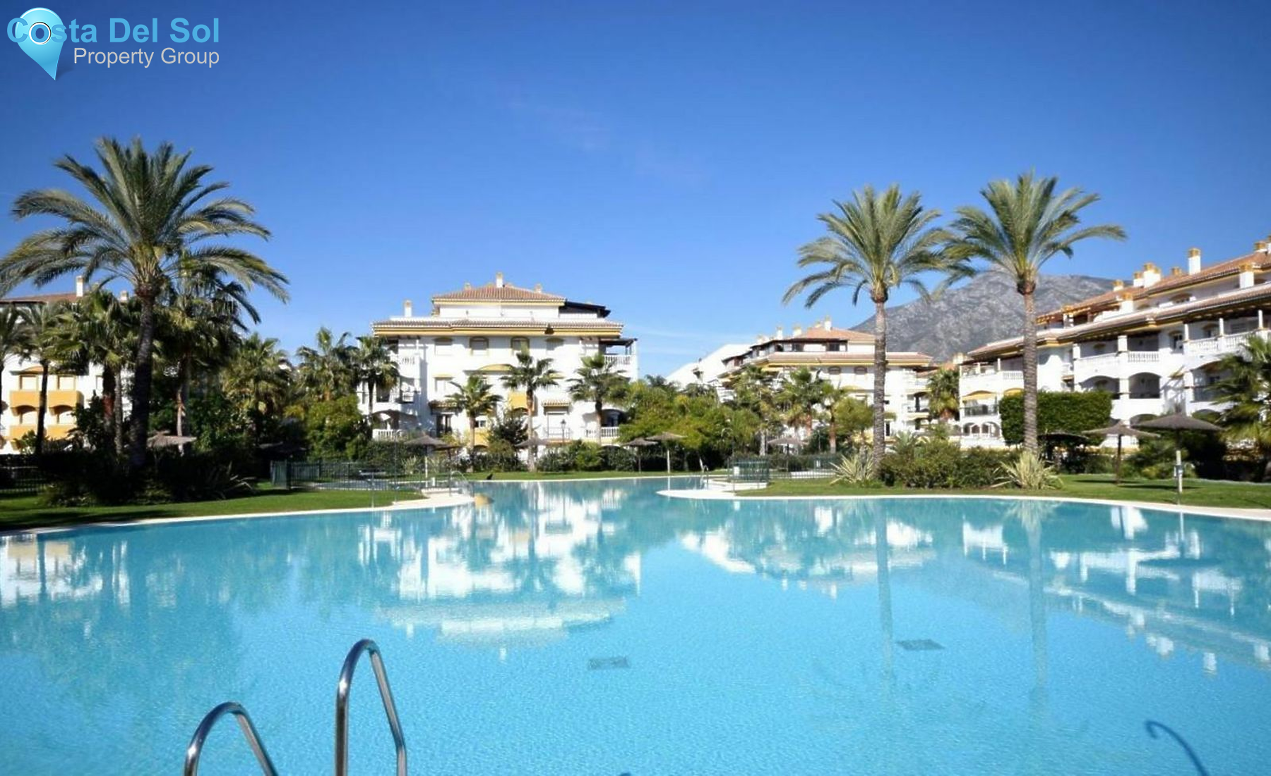 Ground Floor Apartment in Nueva Andalucía-1393710