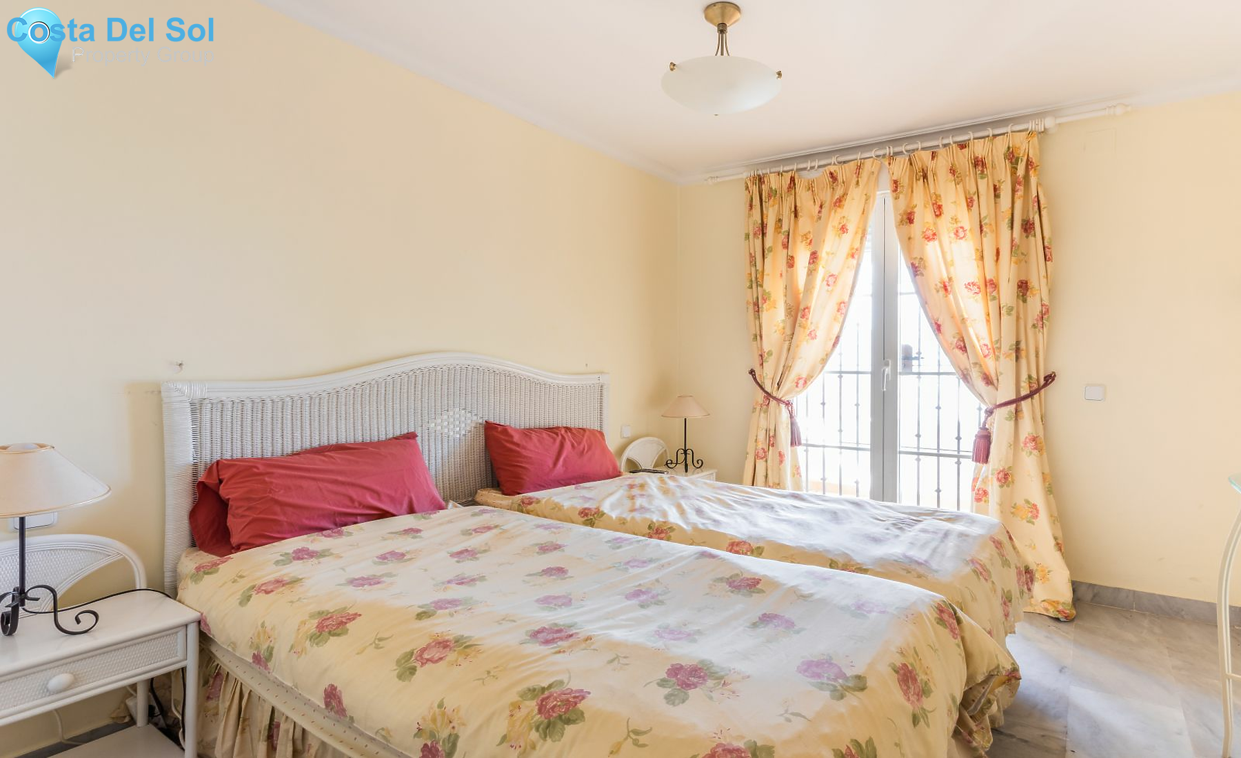 Ground Floor Apartment in Nueva Andalucía-1394272