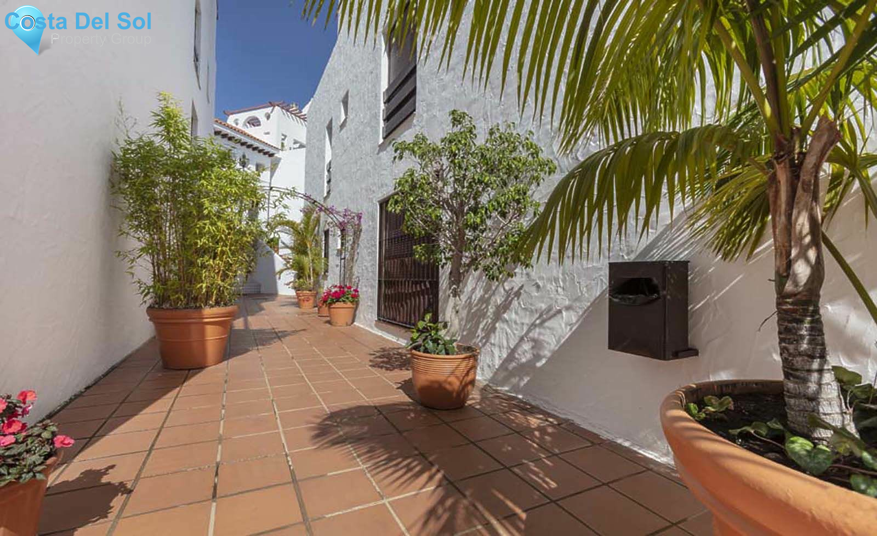 Ground Floor Apartment in Nueva Andalucía-1463862