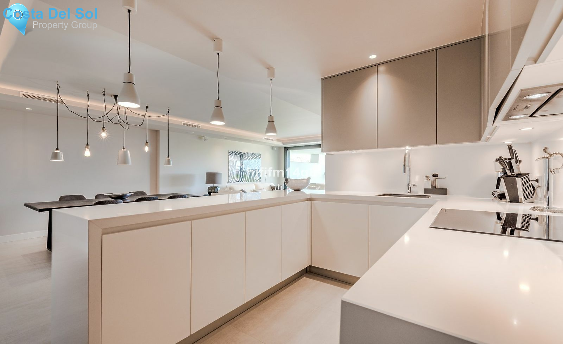Ground Floor Apartment in Nueva Andalucía-1482161