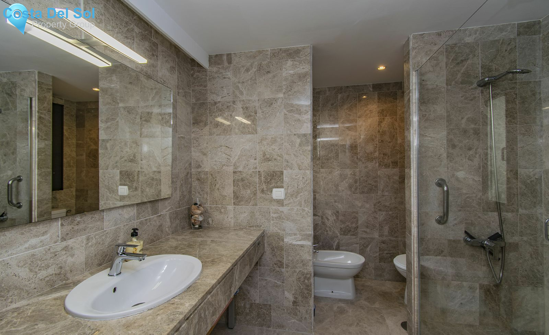 Ground Floor Apartment in Nueva Andalucía-1482560