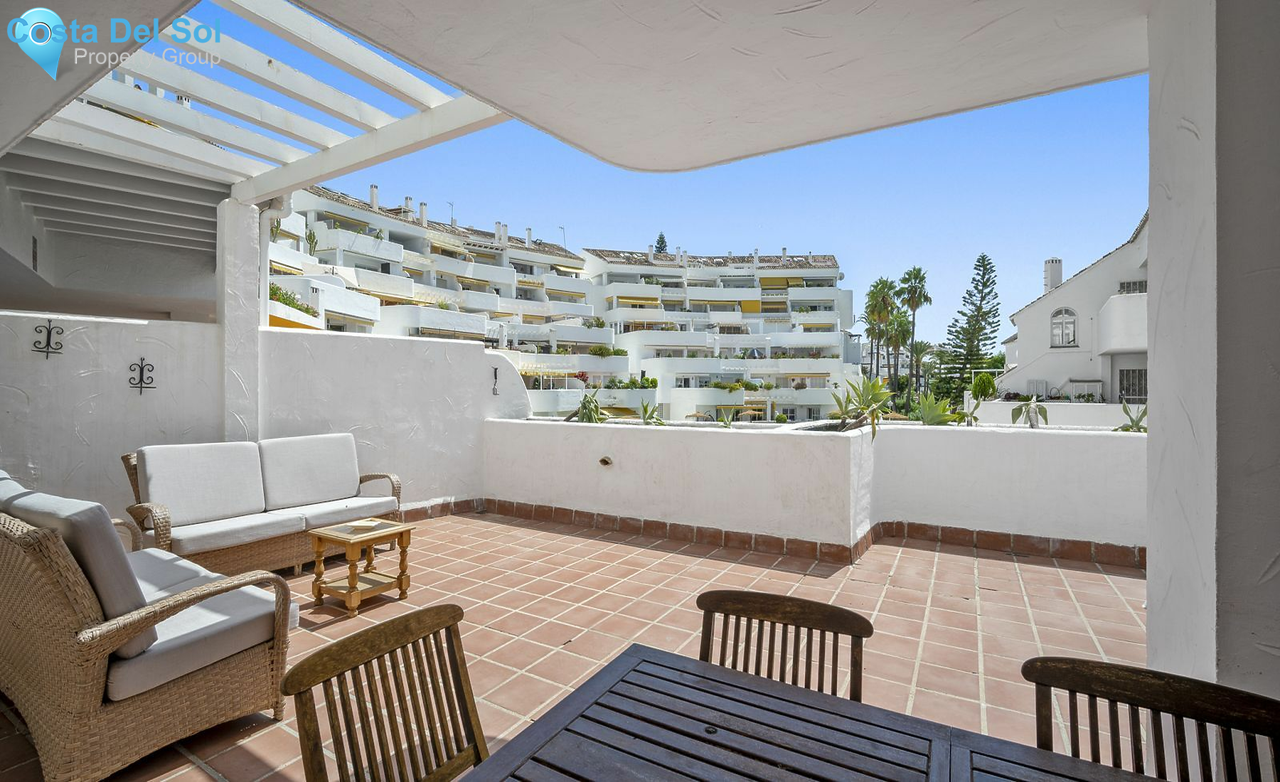 Ground Floor Apartment in Nueva Andalucía-1494686