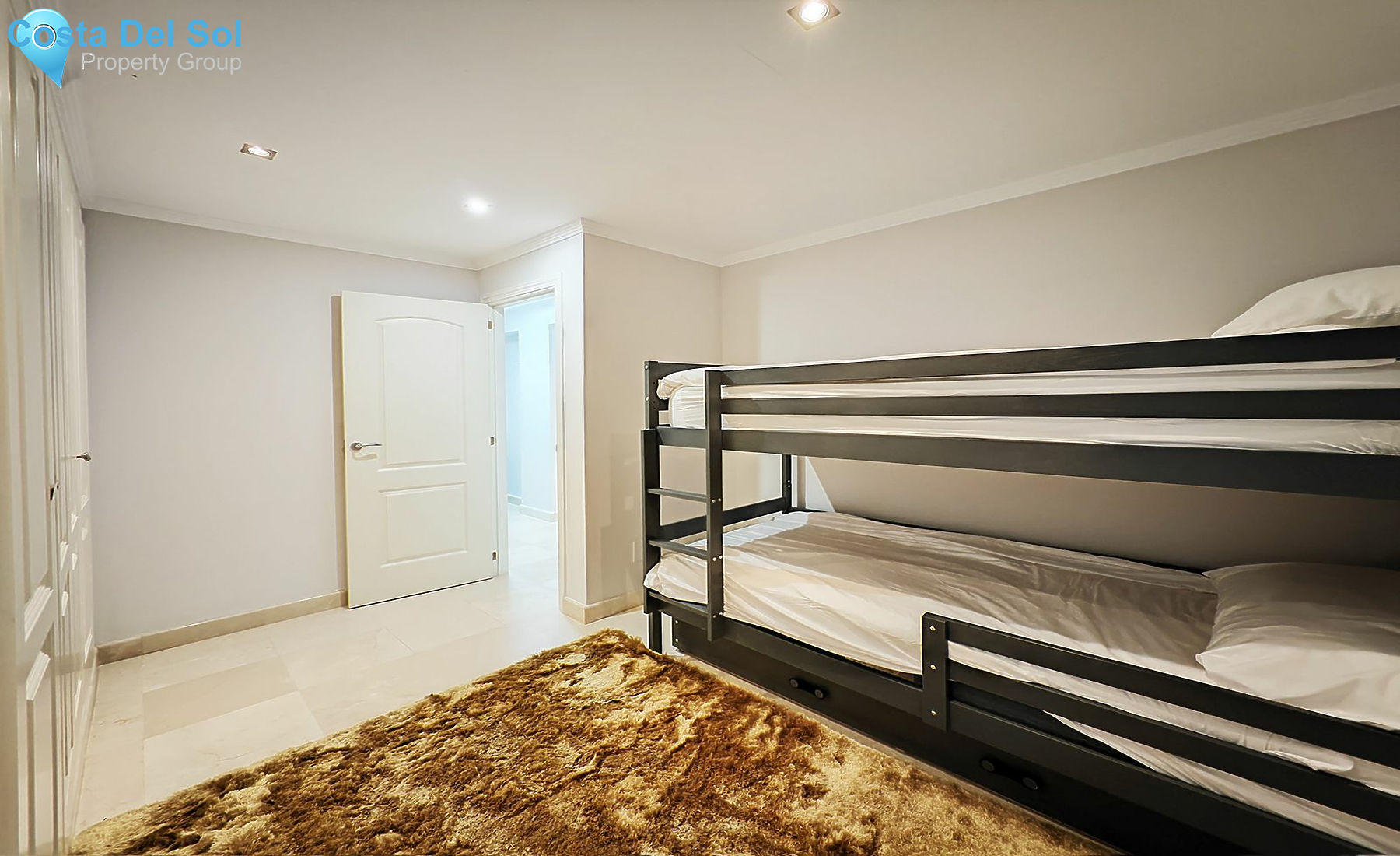 Ground Floor Apartment in Nueva Andalucía-1544212