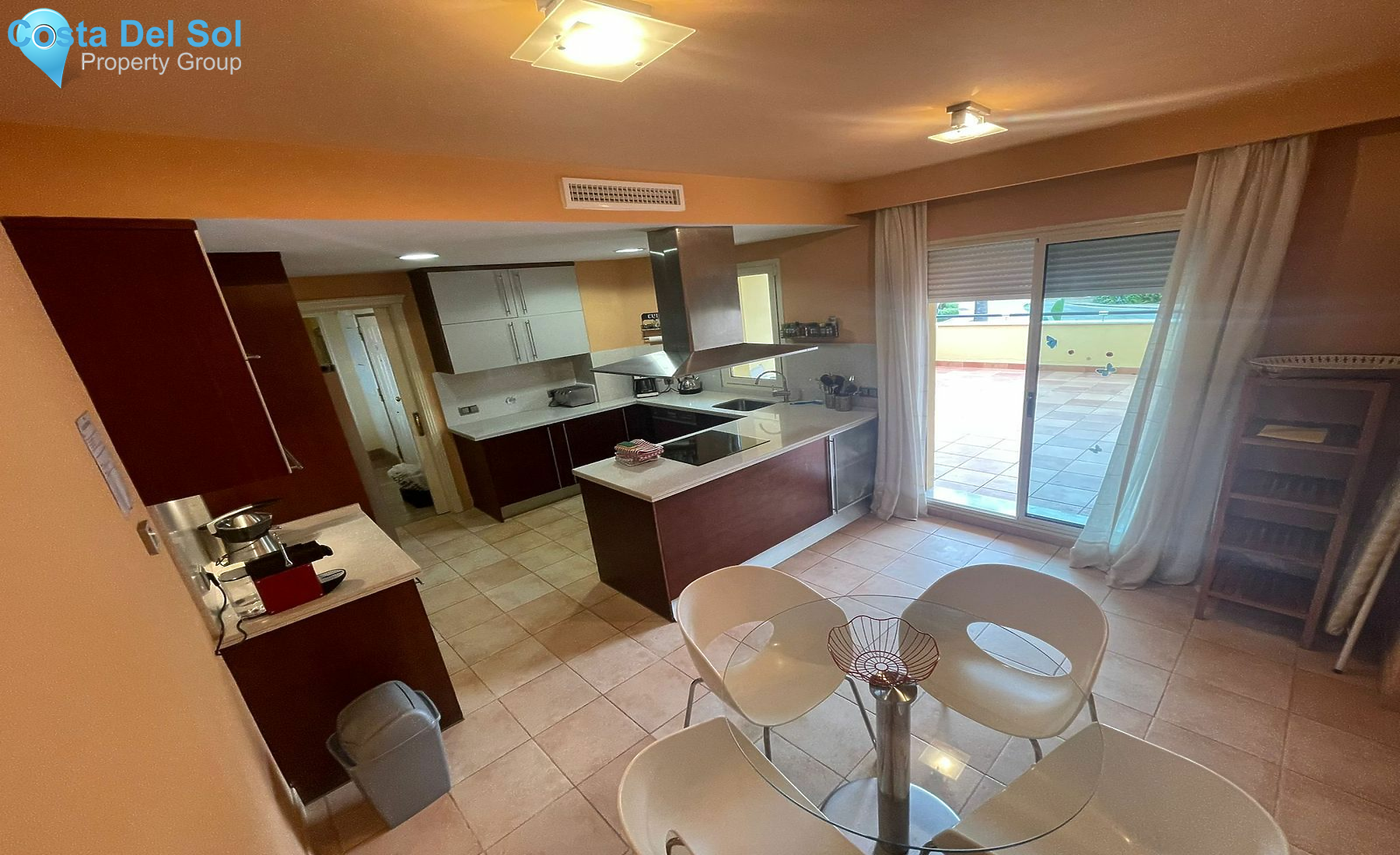 Ground Floor Apartment in Sierra Blanca-1489917