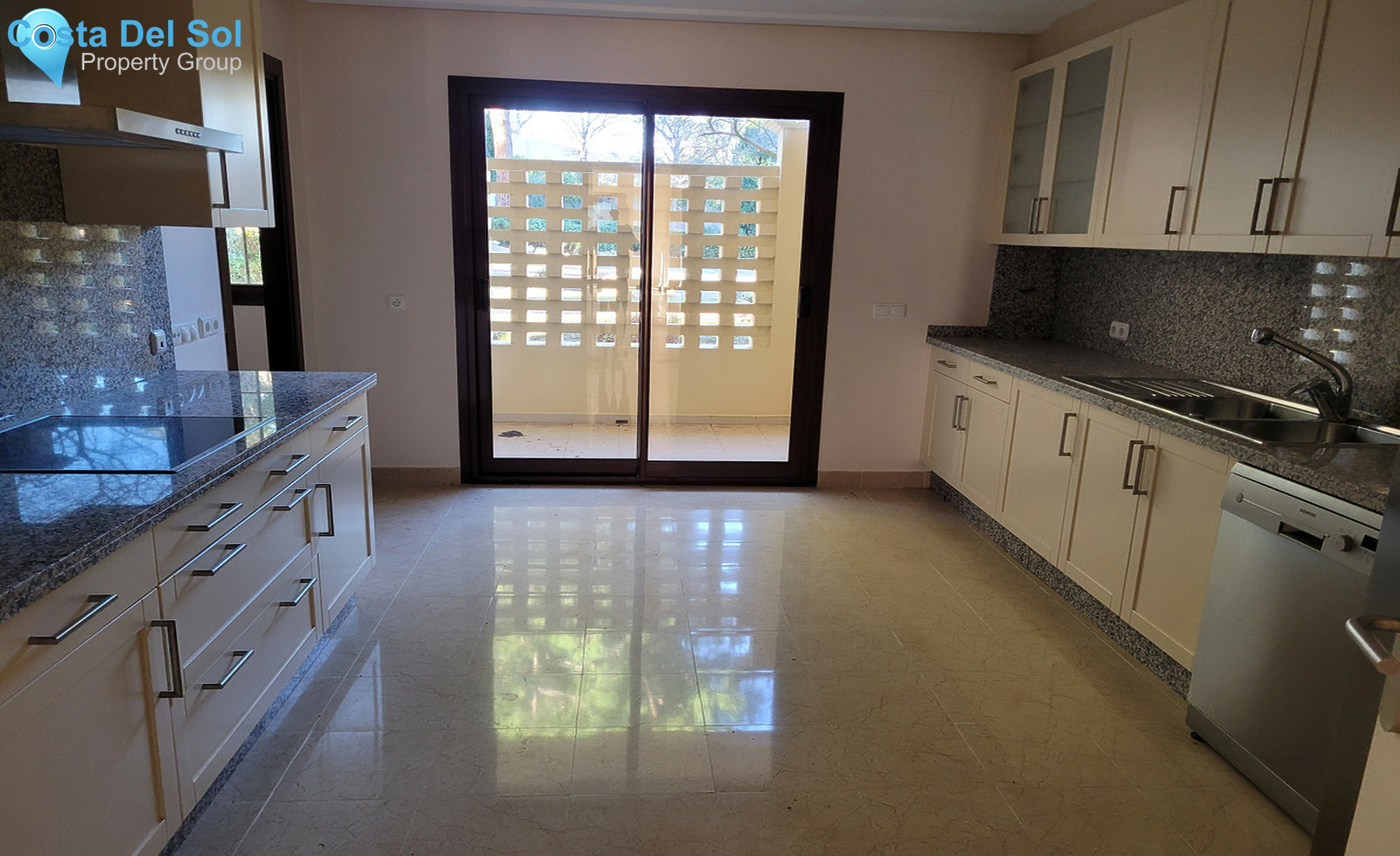 Ground Floor Apartment in Sotogrande Alto-1334318