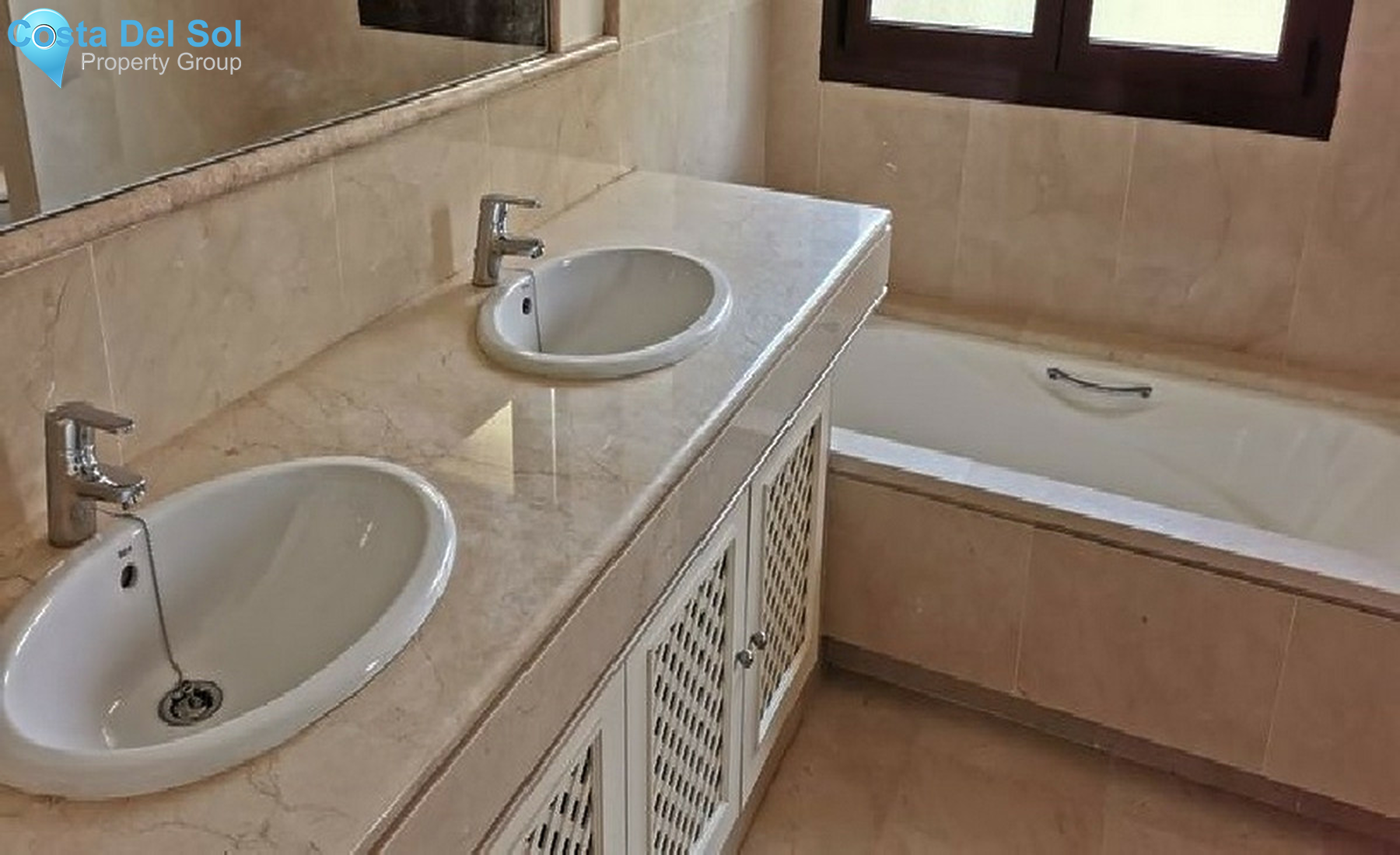Ground Floor Apartment in Sotogrande-1334417
