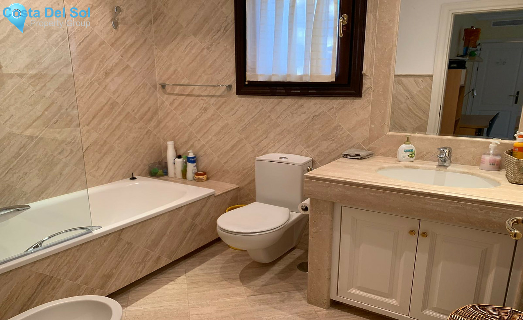 Ground Floor Apartment in The Golden Mile-1401703