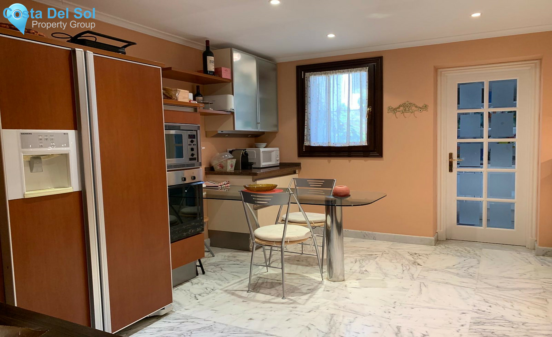 Ground Floor Apartment in The Golden Mile-1401698