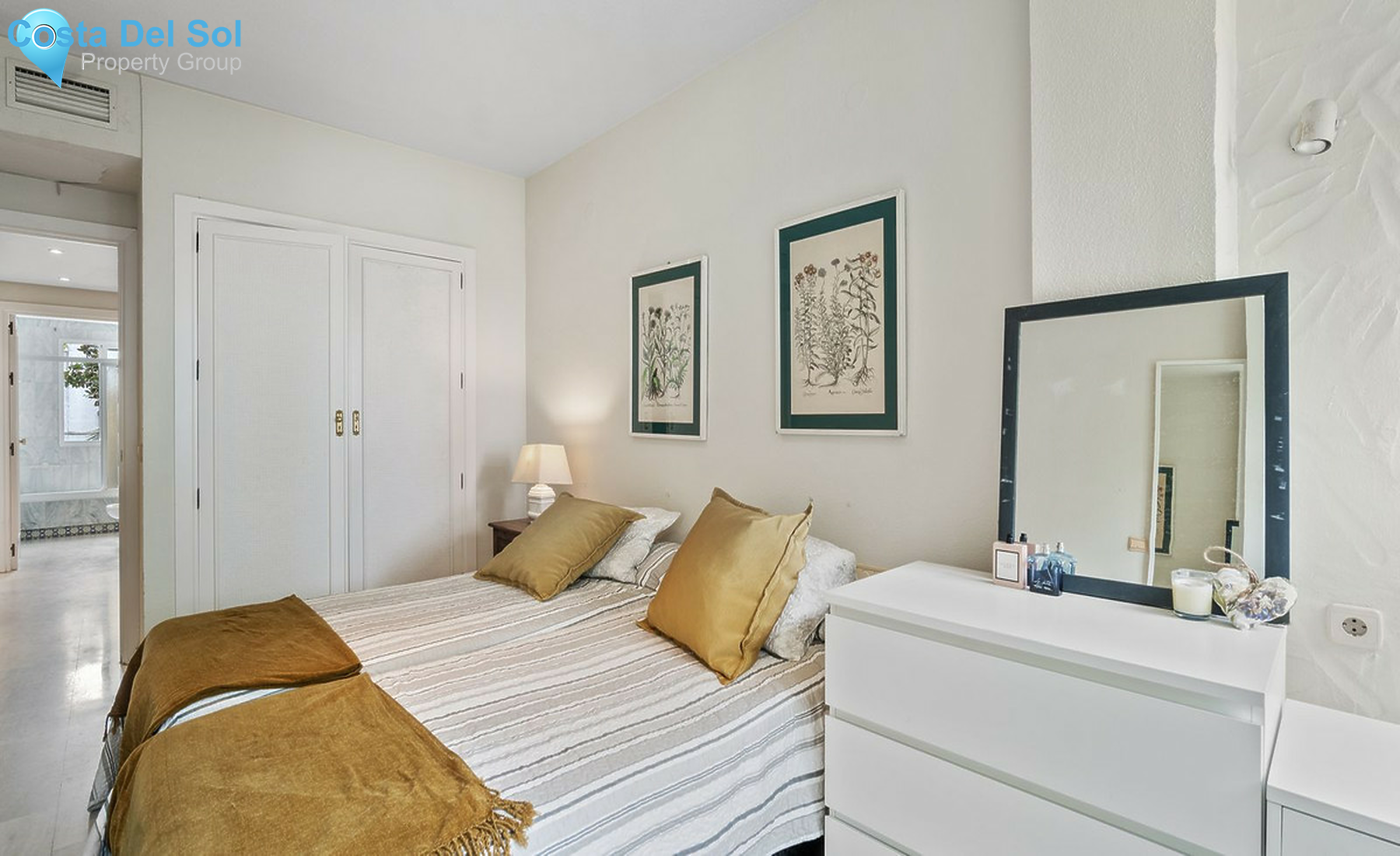 Ground Floor Apartment in The Golden Mile-1501730