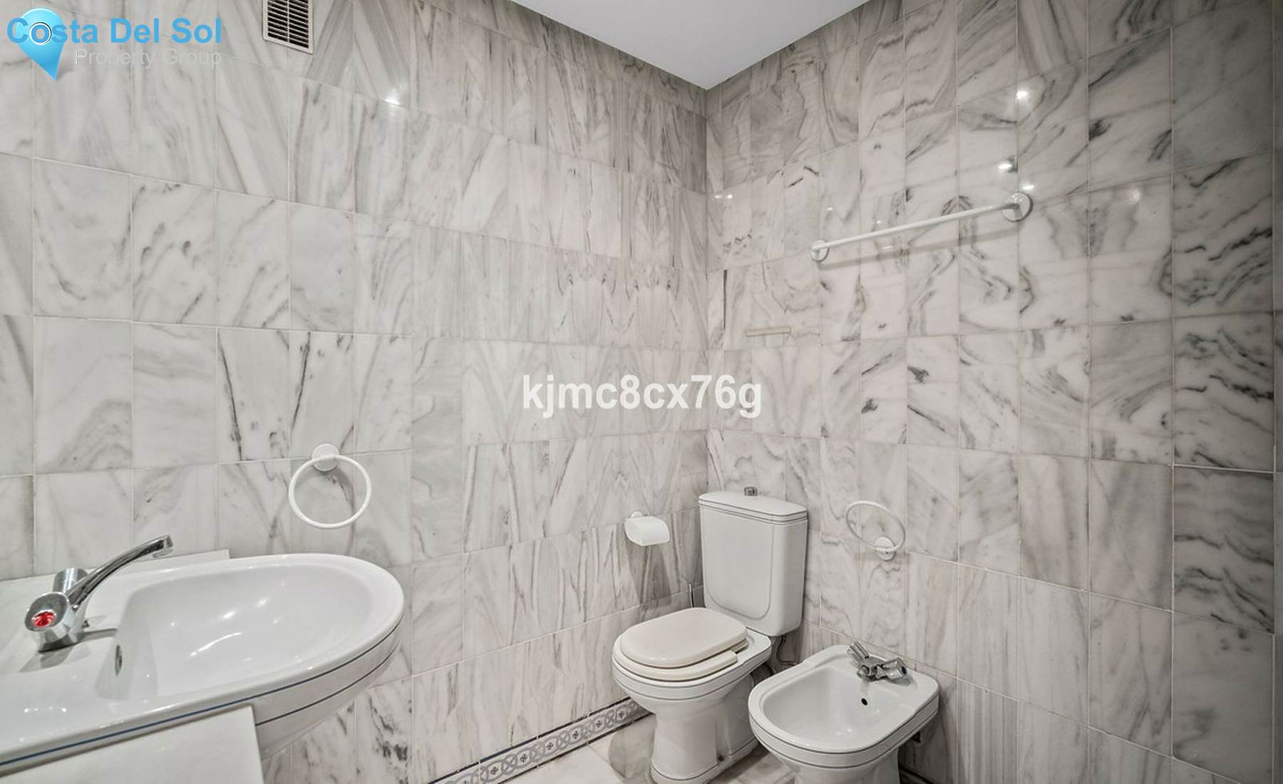 Ground Floor Apartment in The Golden Mile-1502819