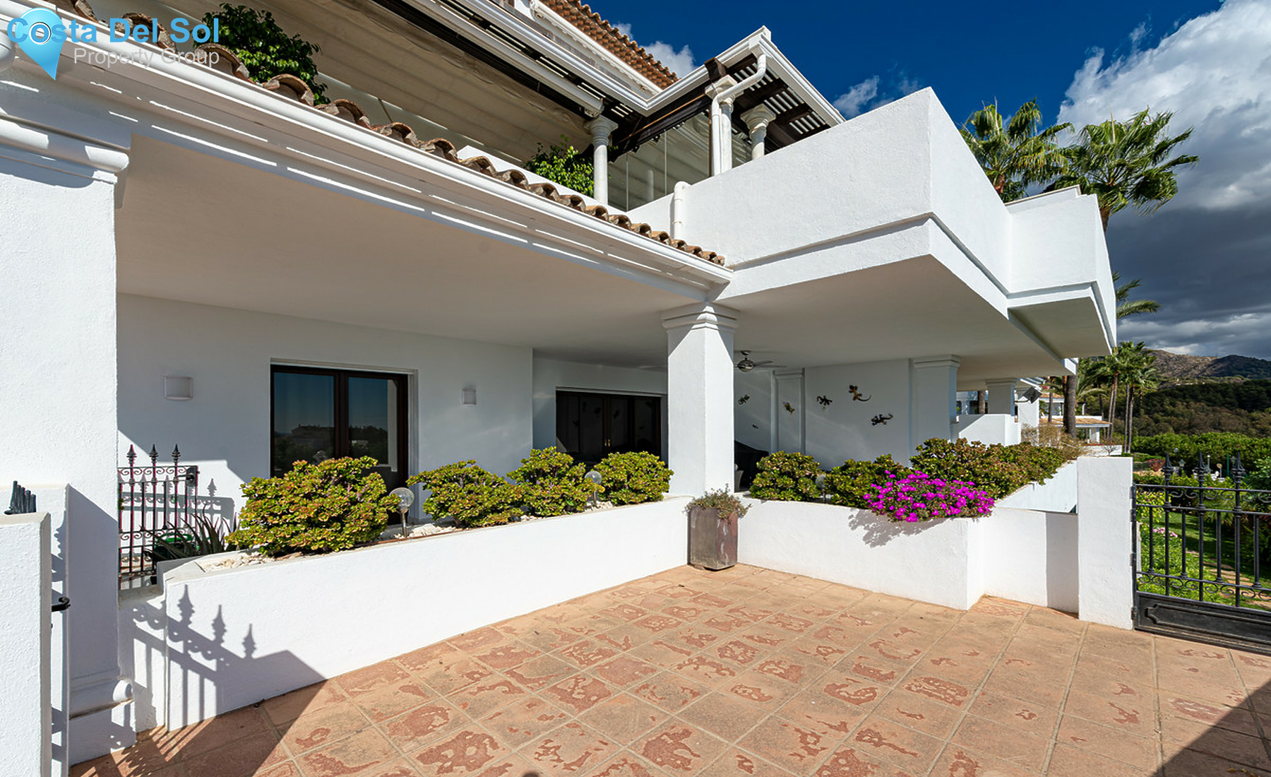 Ground Floor Apartment in The Golden Mile-1543048