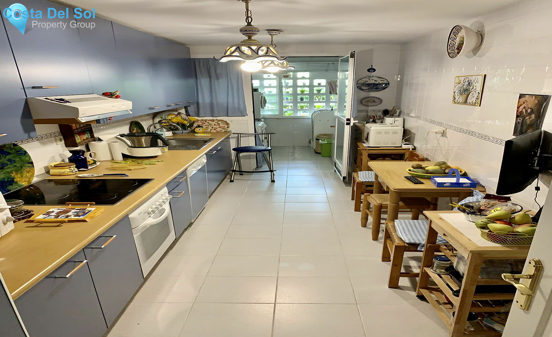 Ground Floor Apartment in The Golden Mile-1394934