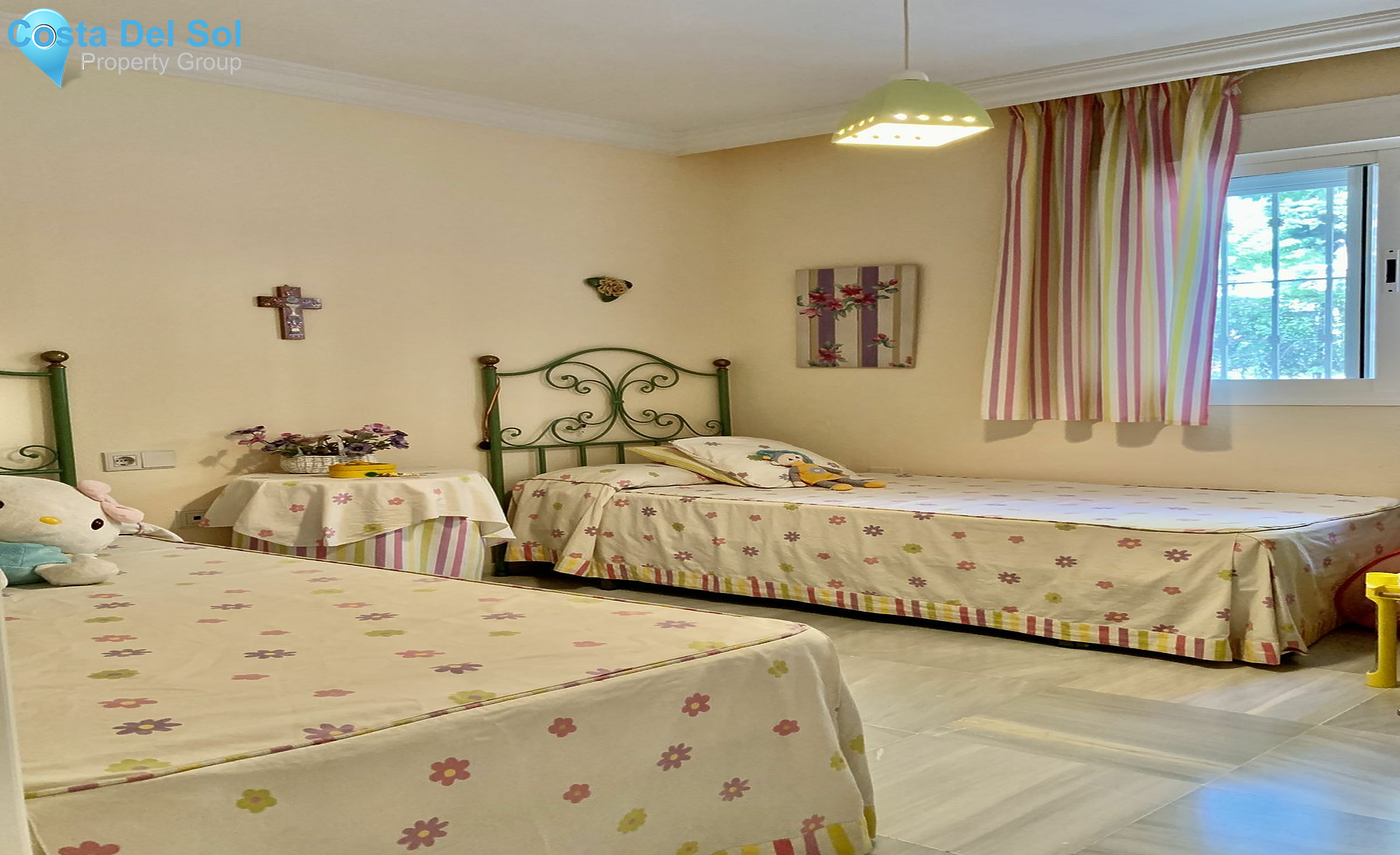 Ground Floor Apartment in The Golden Mile-1394936