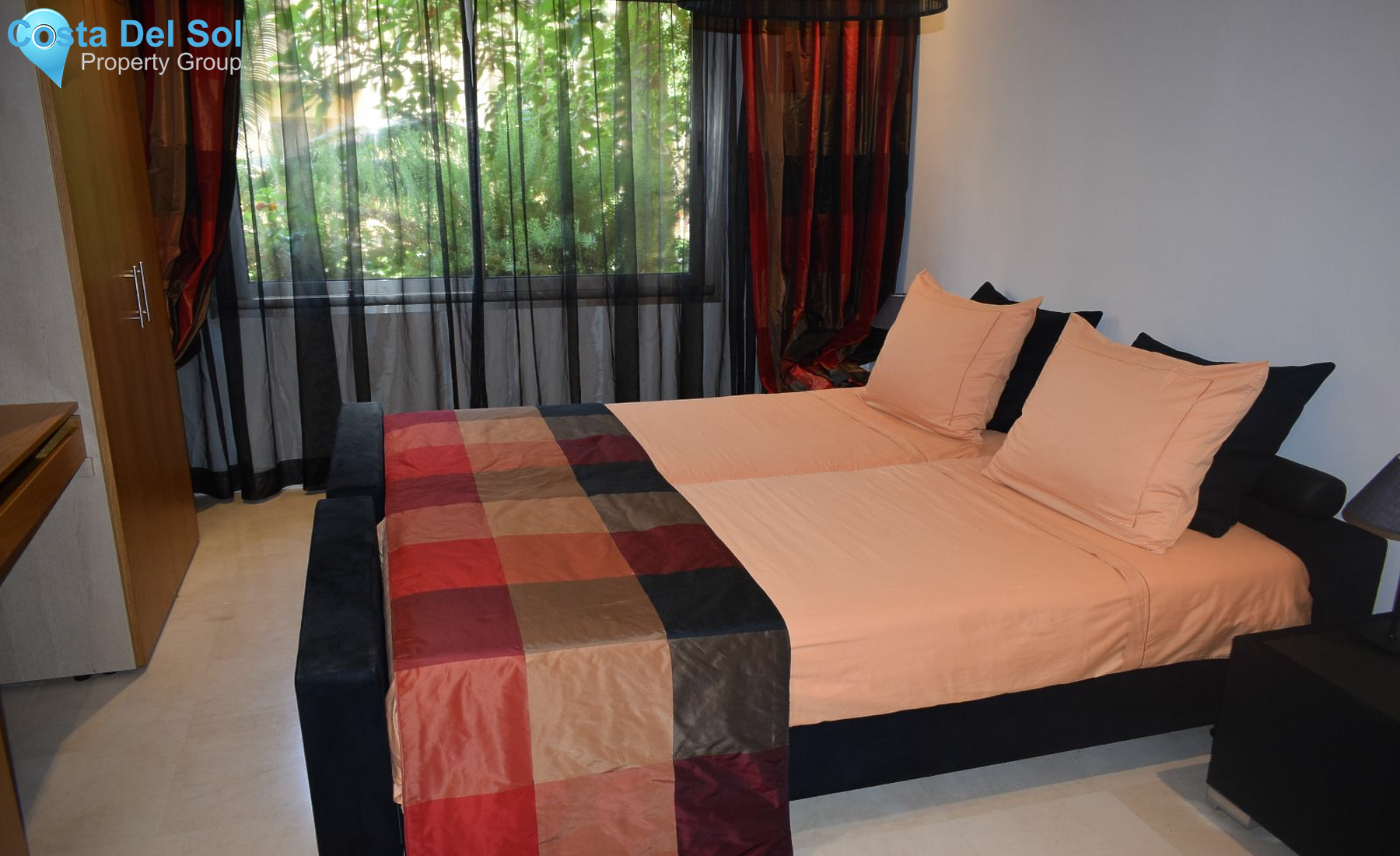 Ground Floor Apartment in The Golden Mile-1421406