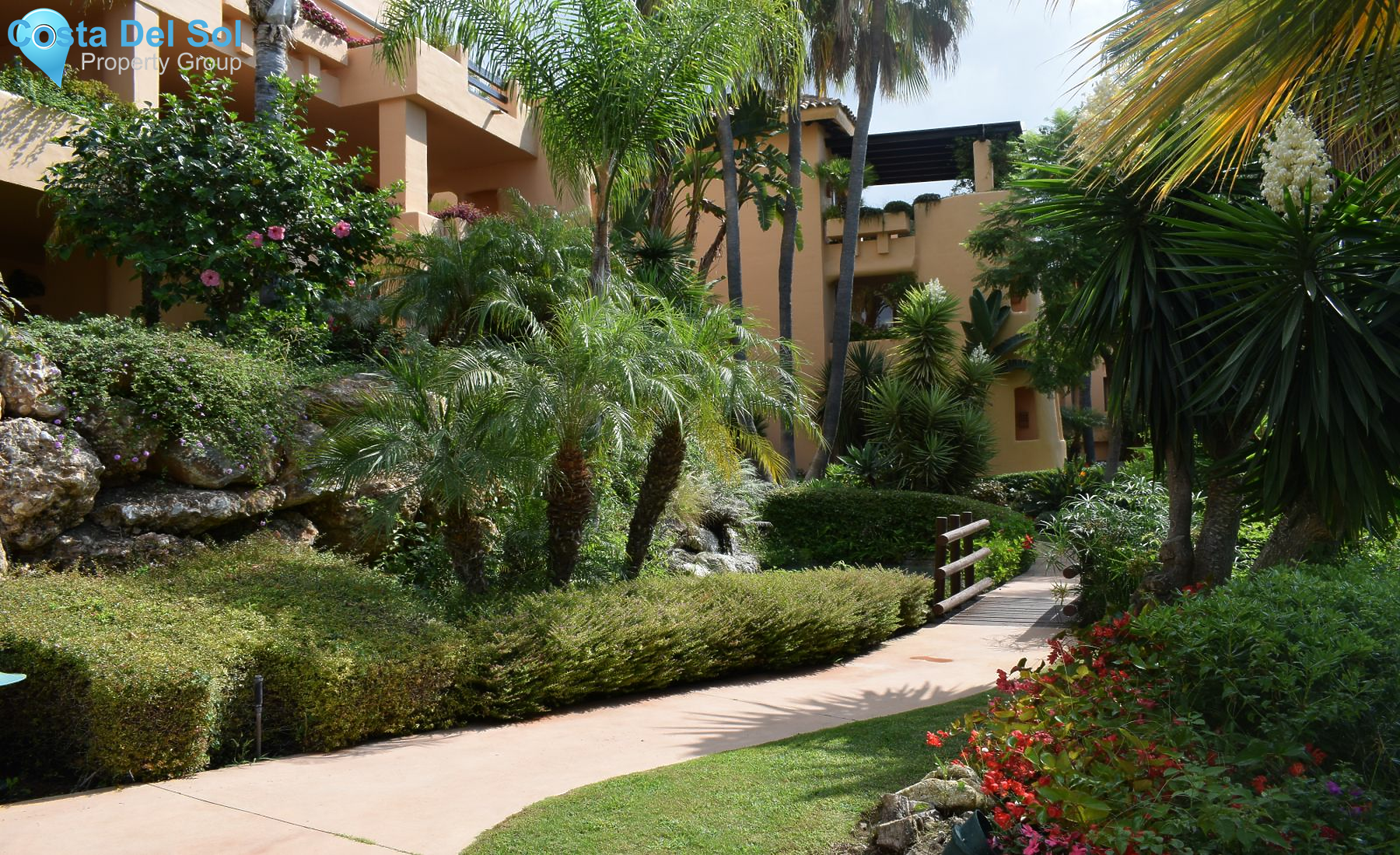 Ground Floor Apartment in The Golden Mile-1421411