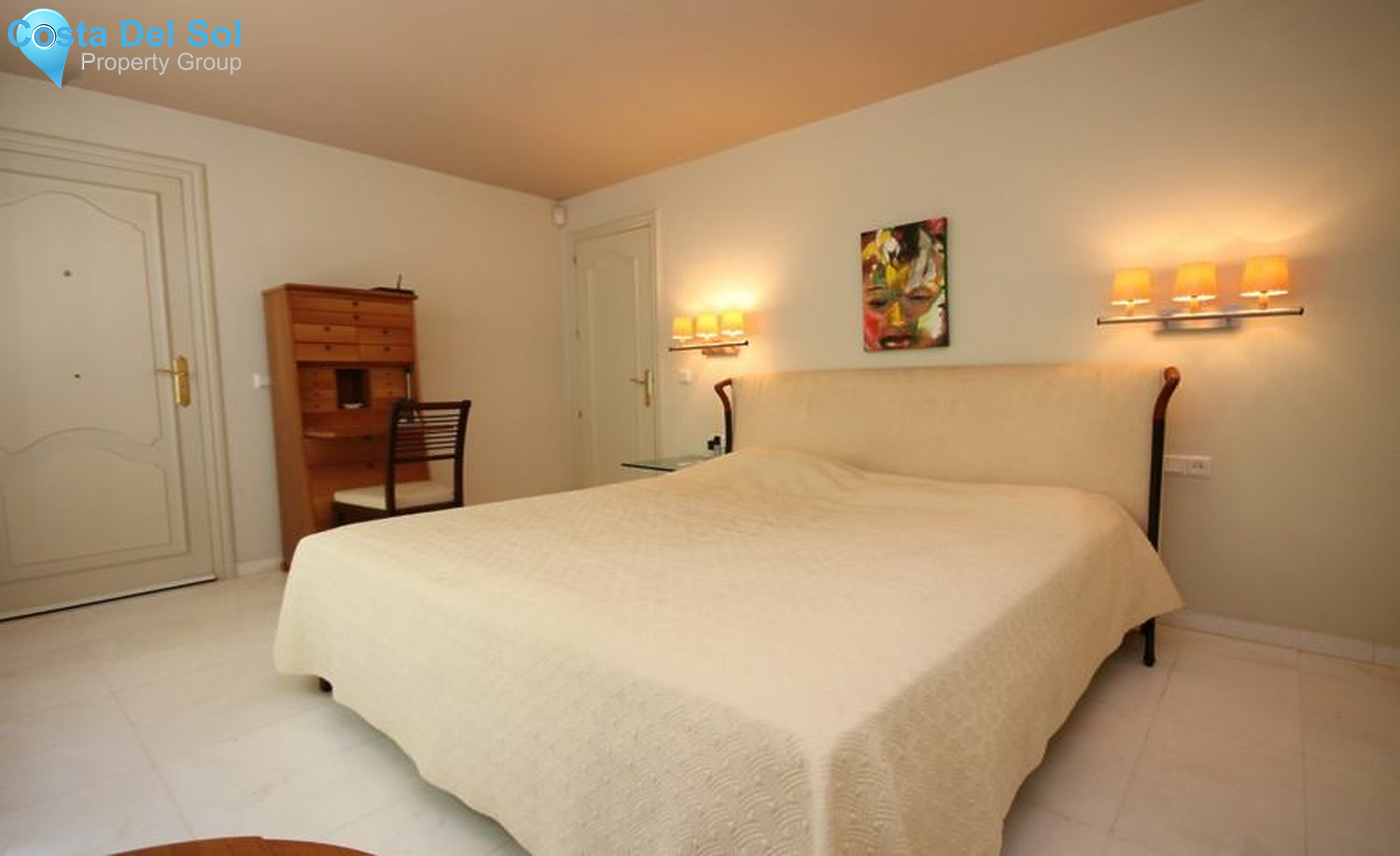 Ground Floor Apartment in The Golden Mile-1546114