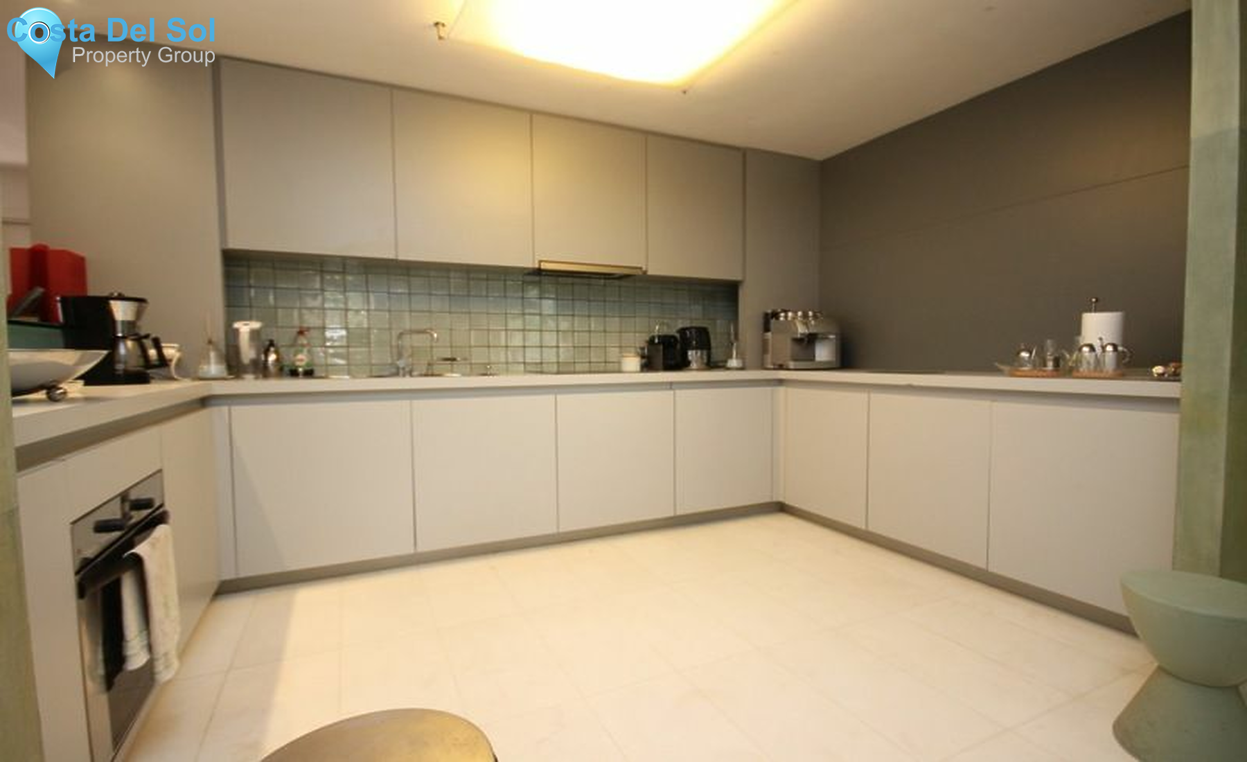 Ground Floor Apartment in The Golden Mile-1546109