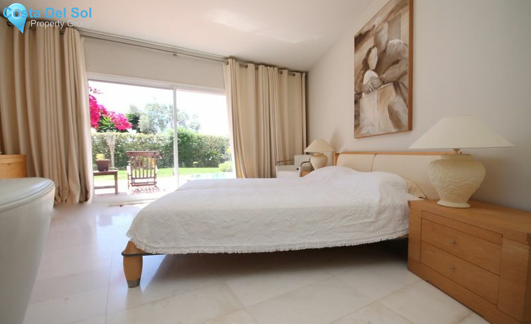 Ground Floor Apartment in The Golden Mile-1546110