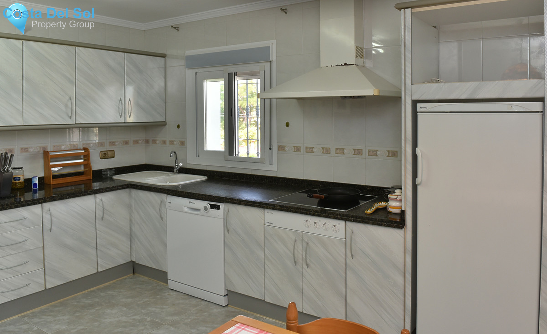 House in Alhaurín de la Torre-1290750