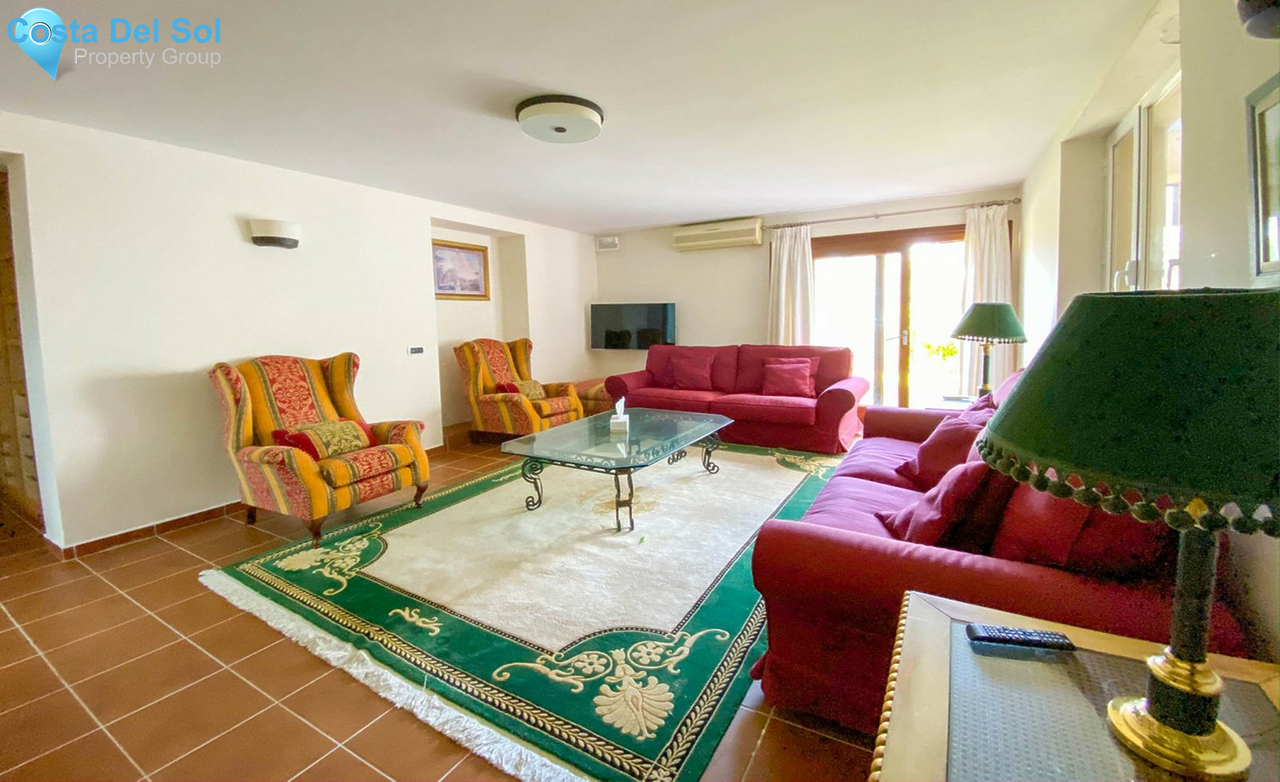 House in El Paraiso-1559237