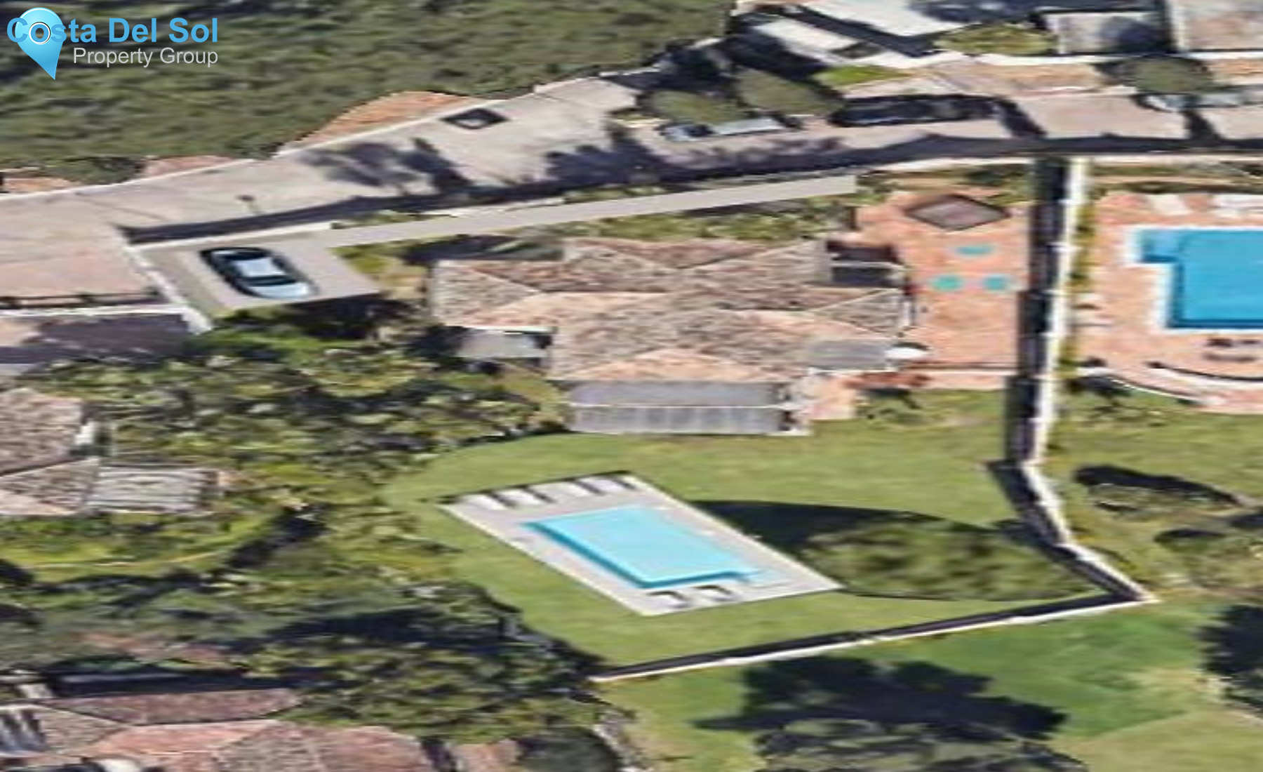 House in El Paraiso-1559224