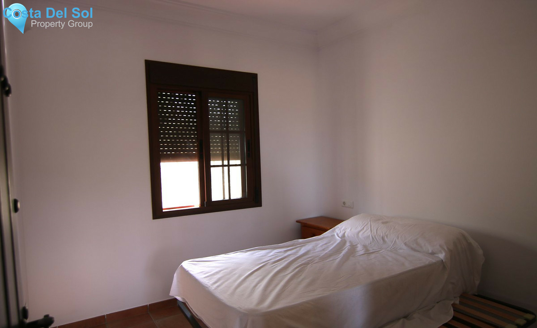 House in Guaro-1246428