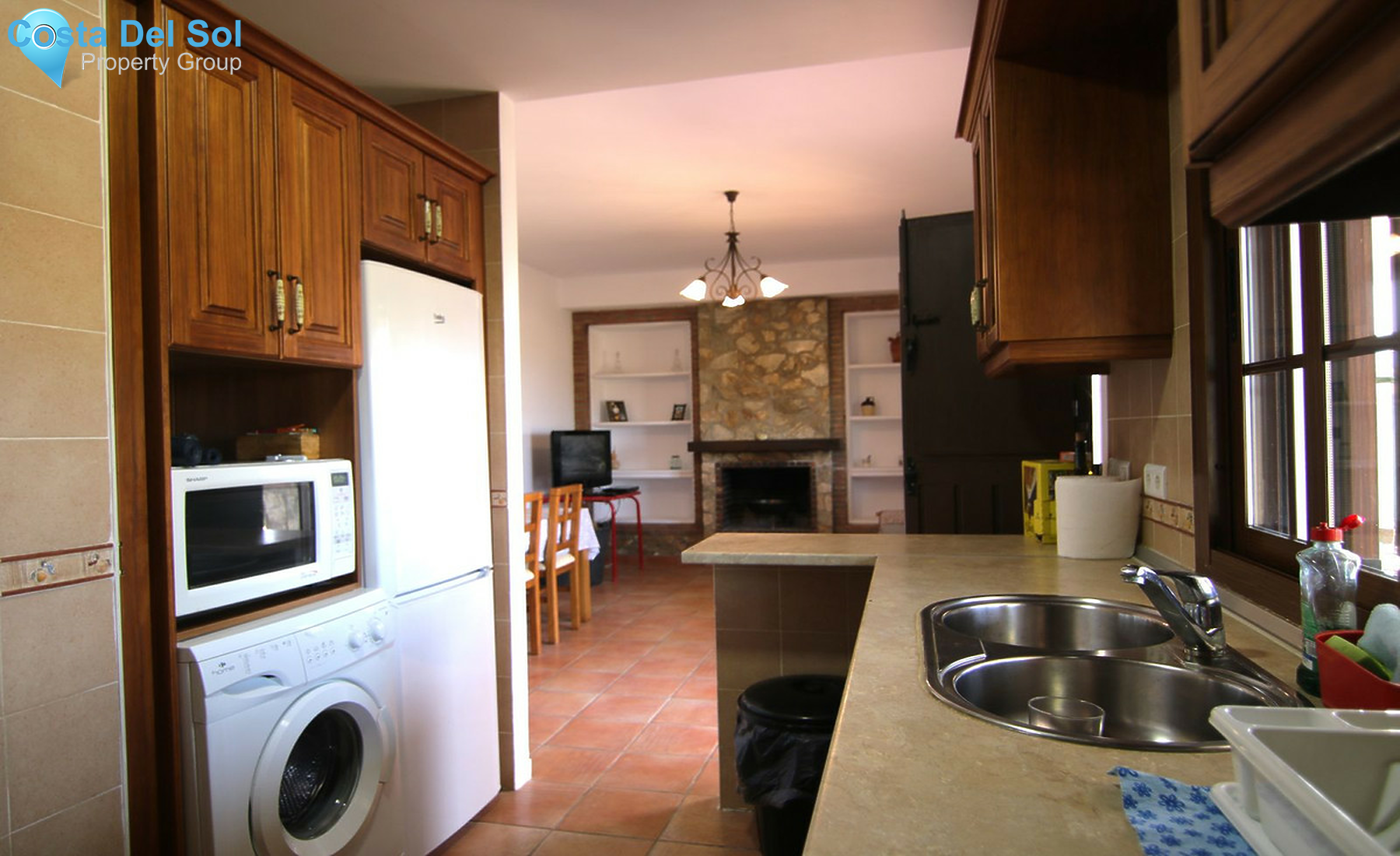 House in Guaro-1246421