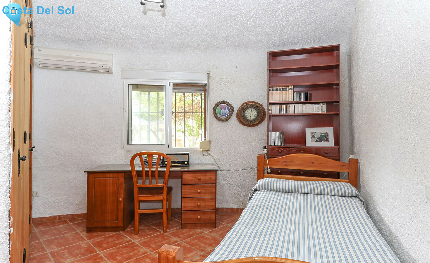 House in Monda-1410066