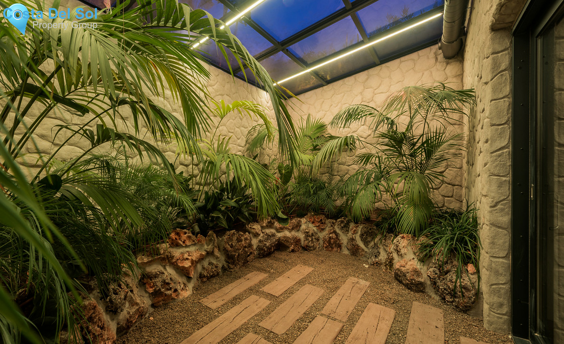 House in Nueva Andalucía-1310675