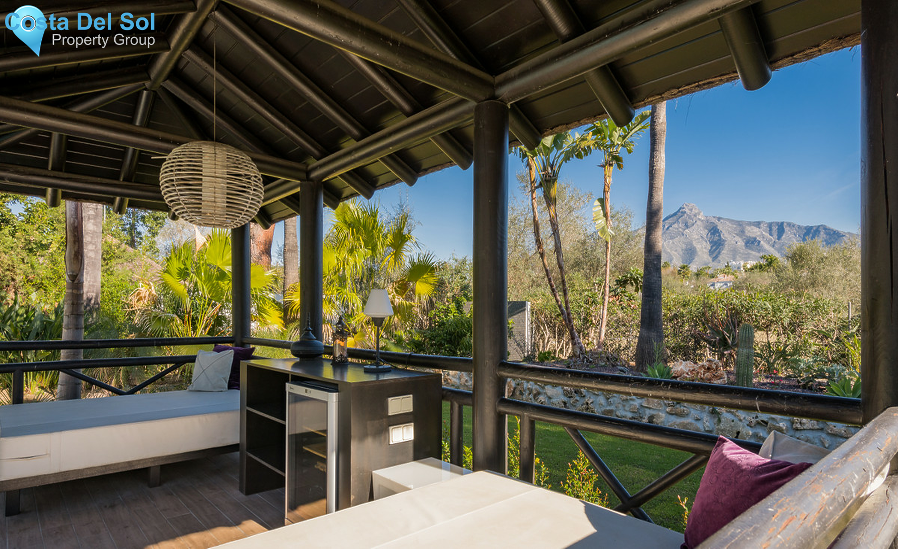 House in Nueva Andalucía-1310664