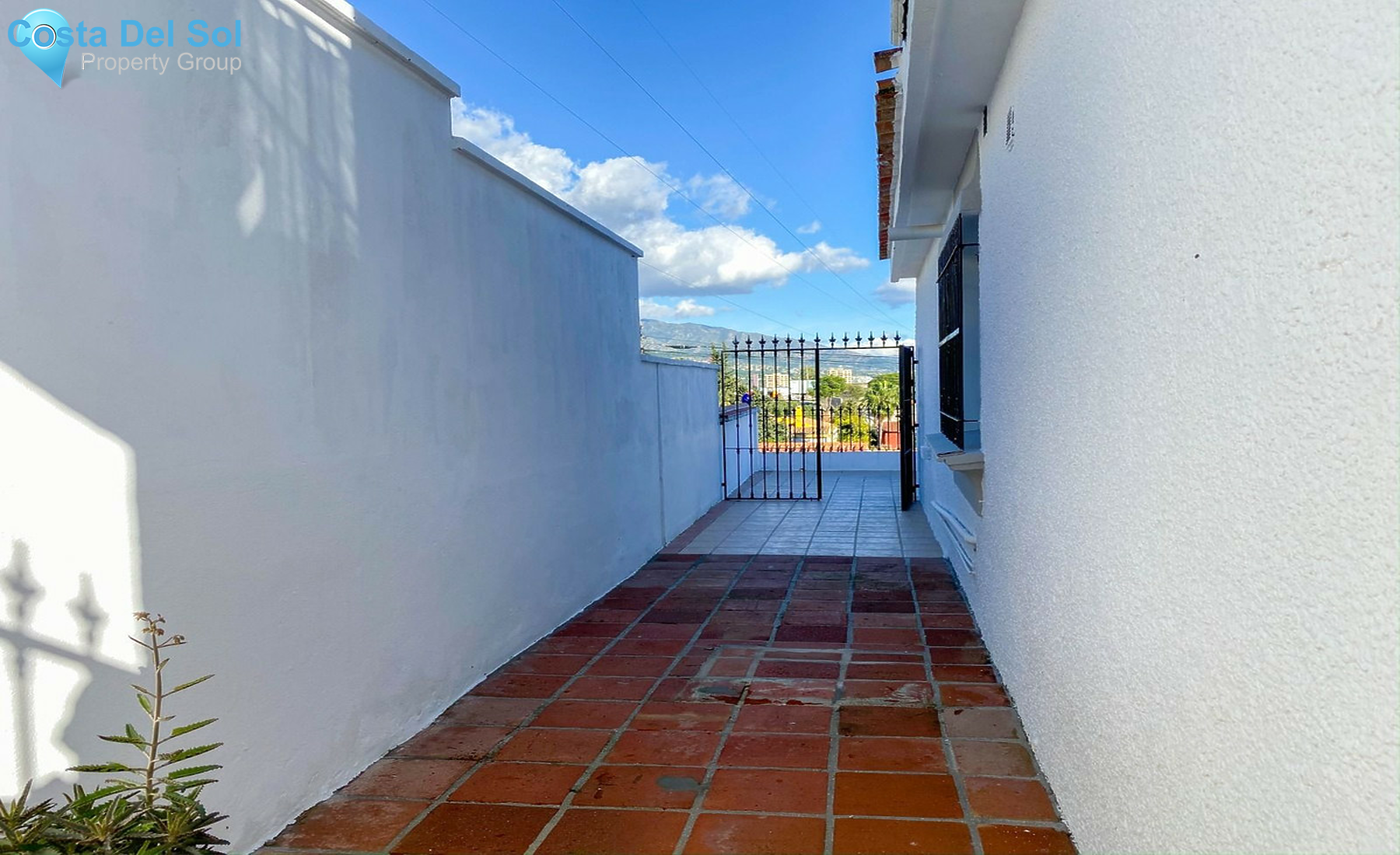 House in Nueva Andalucía