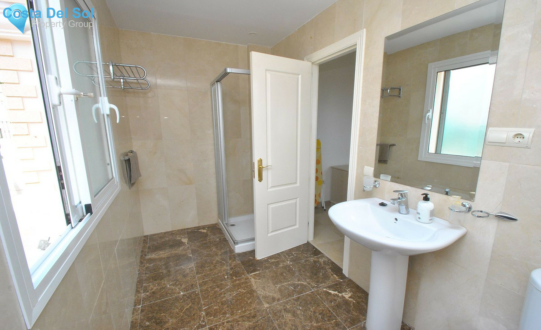 House in Riviera del Sol-1259135