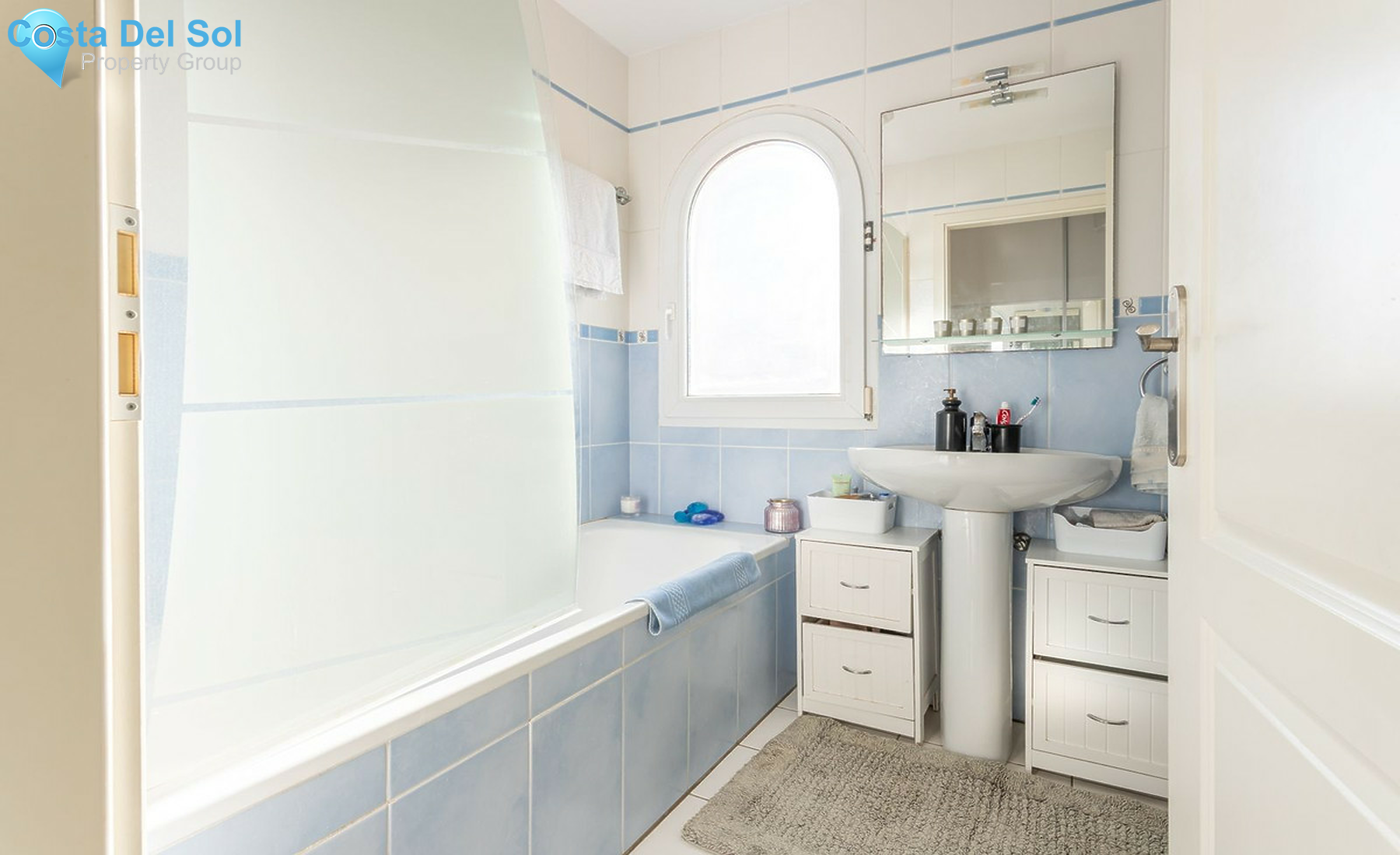 House in Riviera del Sol-1525728