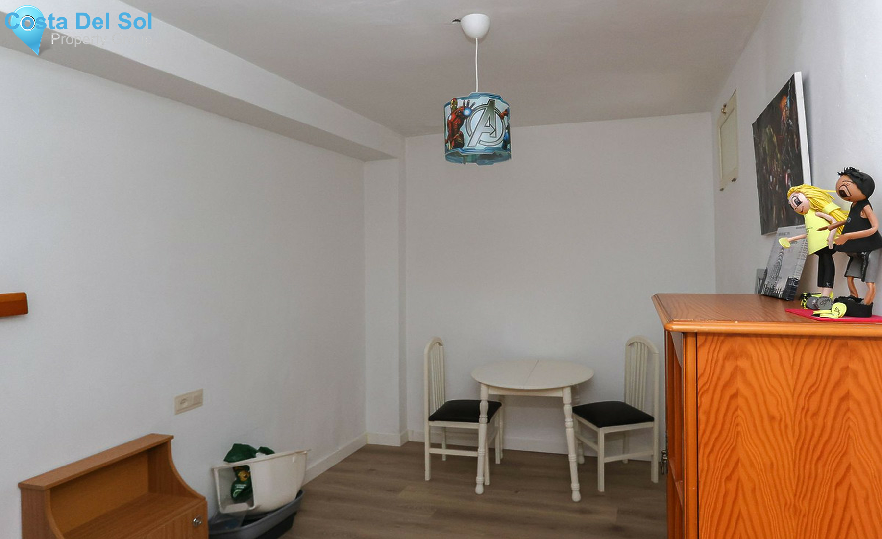 Middle Floor Apartment in Alozaina-1406225