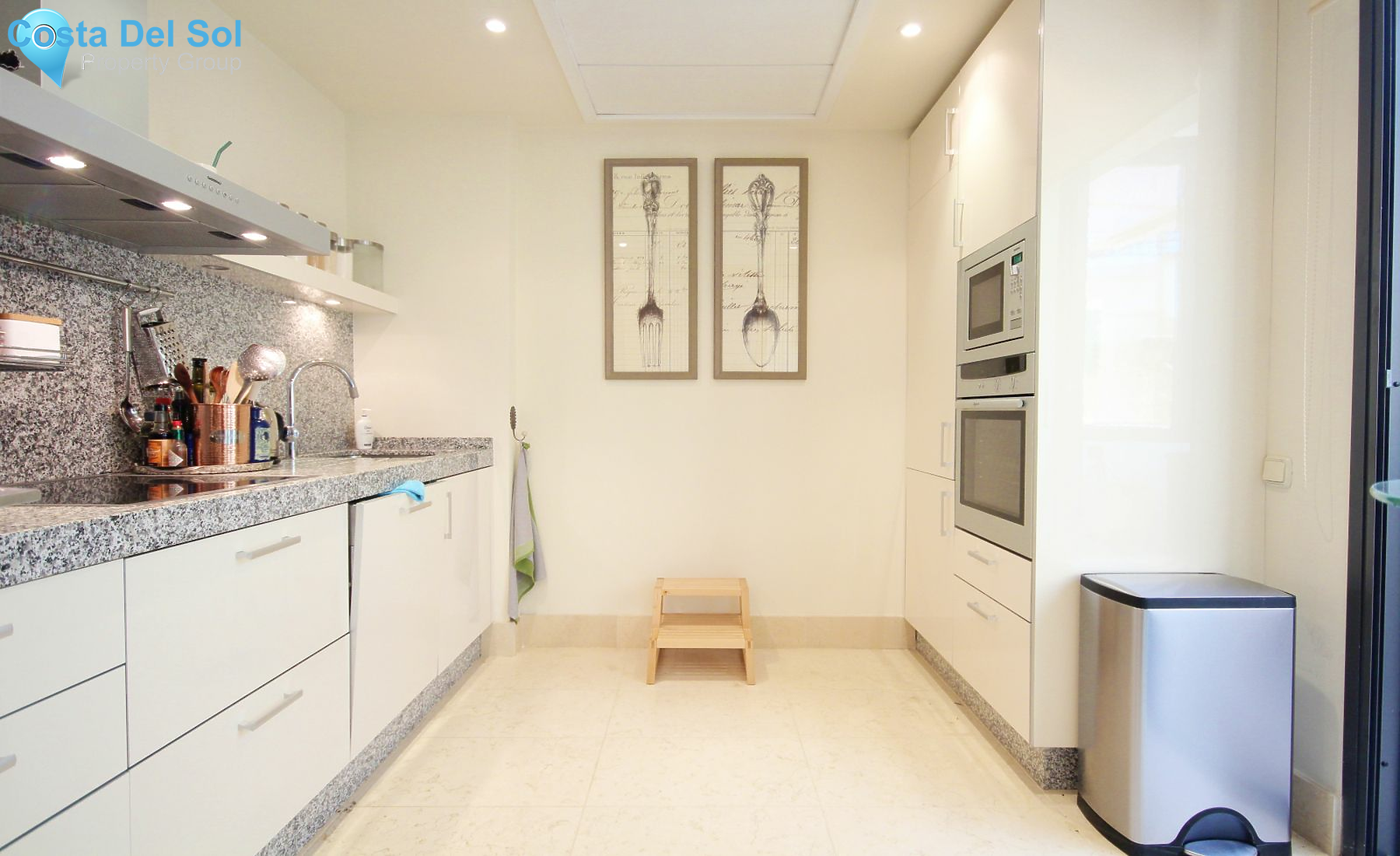 Middle Floor Apartment in Altos de los Monteros-1400372