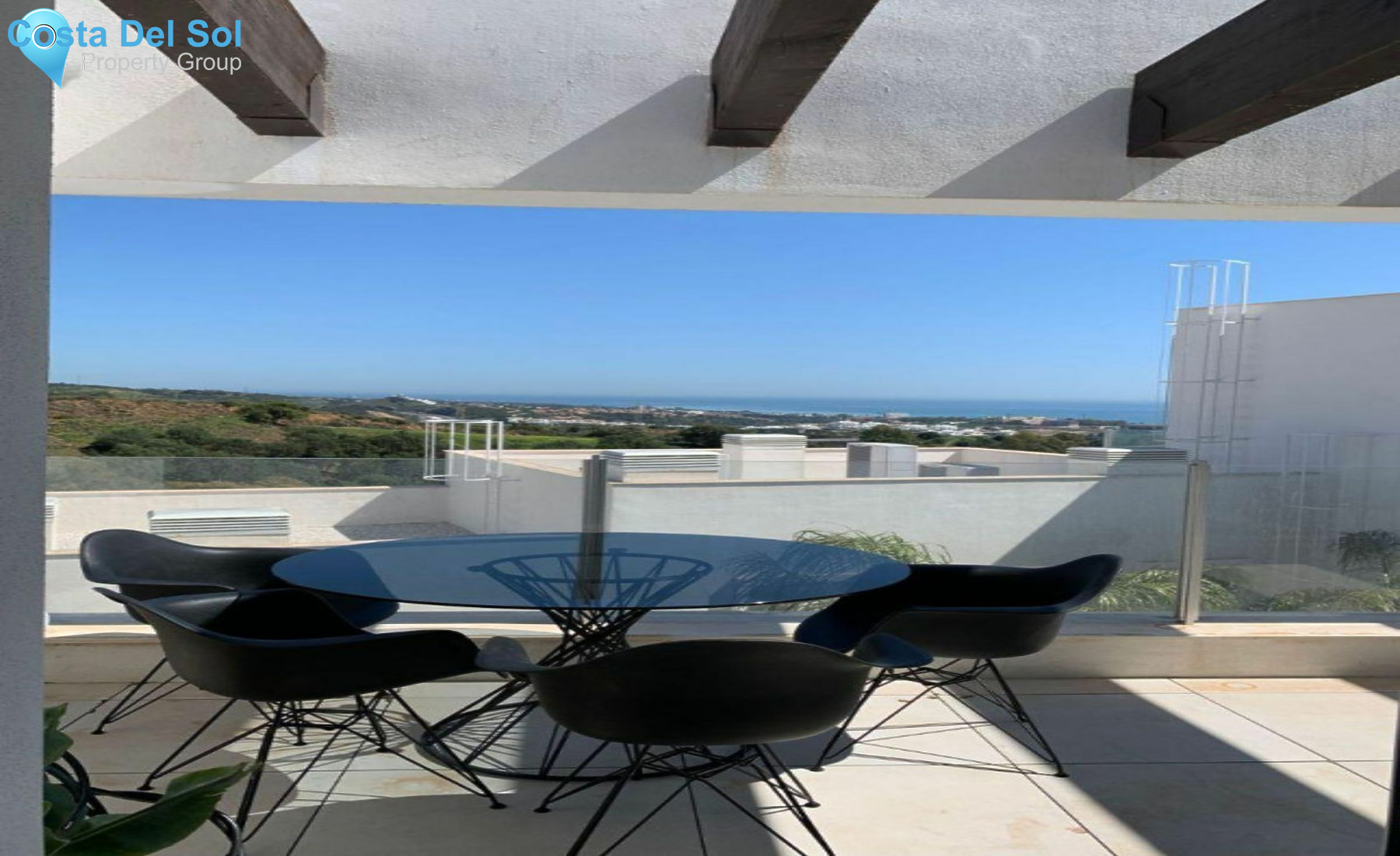 Middle Floor Apartment in Altos de los Monteros