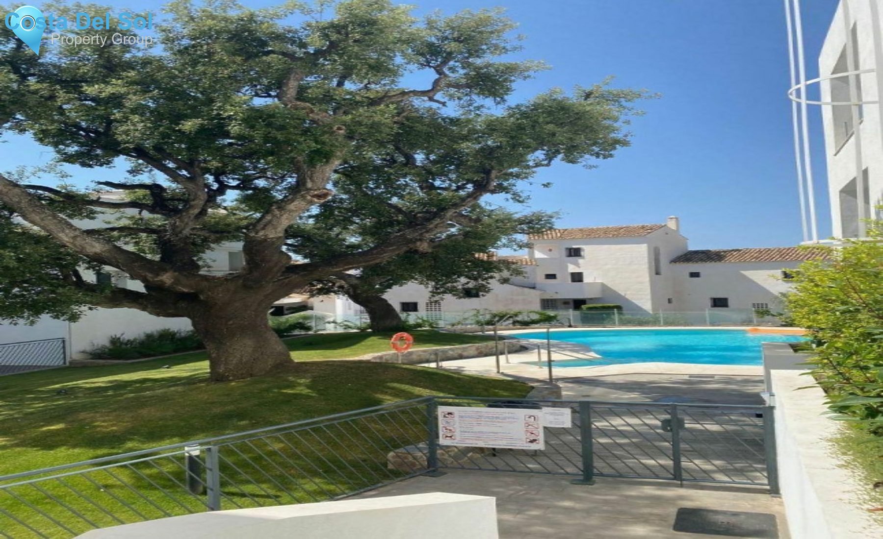 Middle Floor Apartment in Altos de los Monteros-1430792