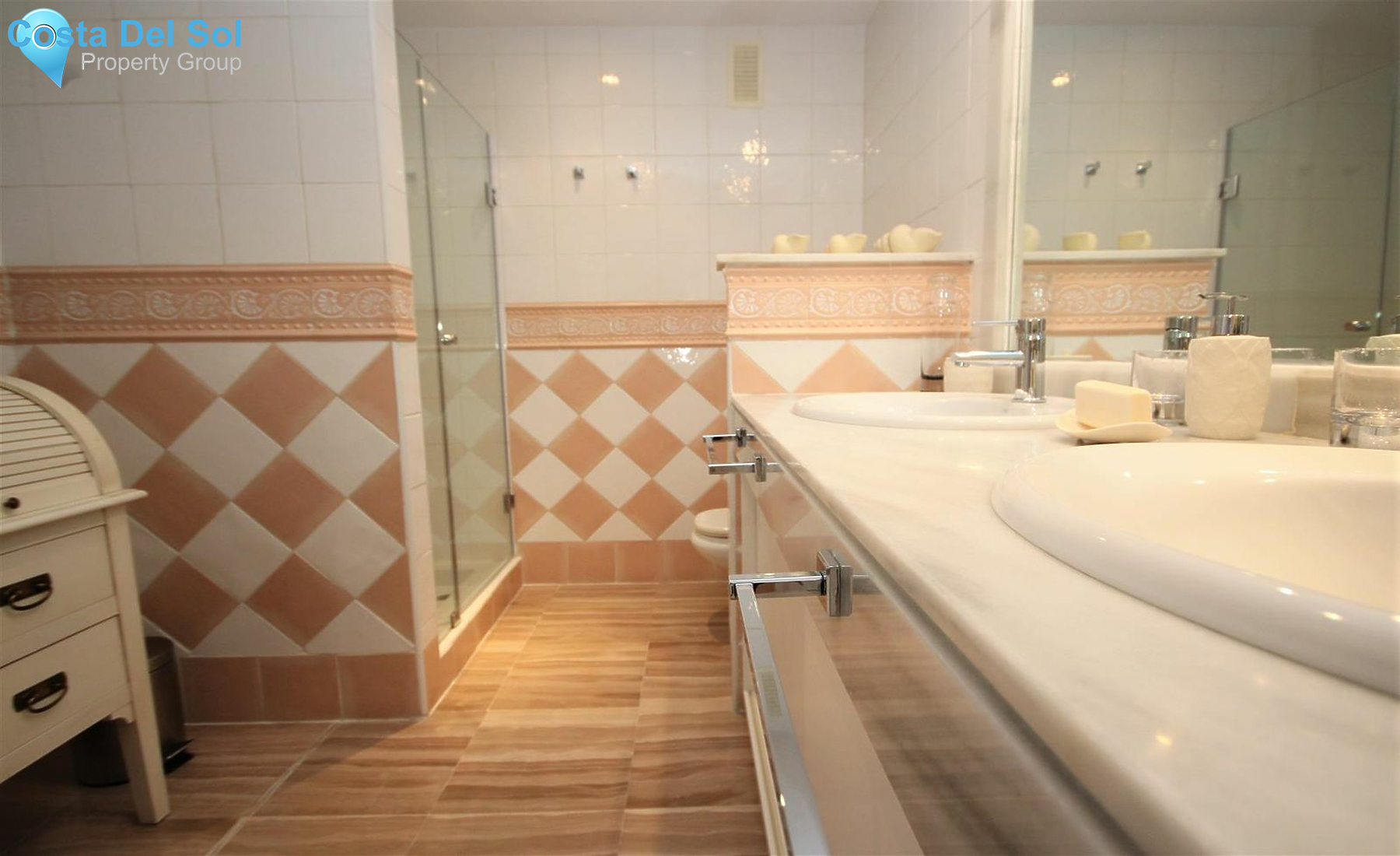 Middle Floor Apartment in Bahía de Marbella-1165981